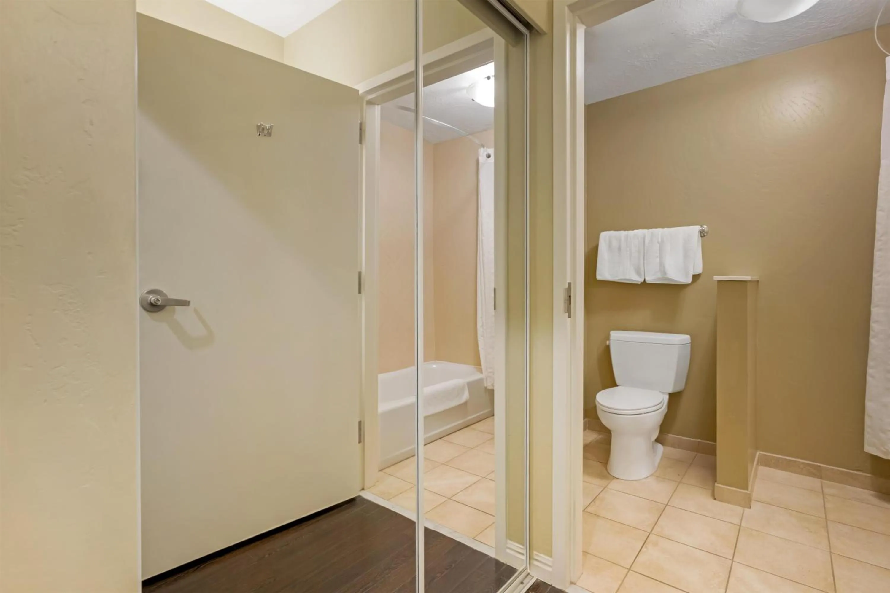 Bathroom in Best Western Plus Canyon Pines