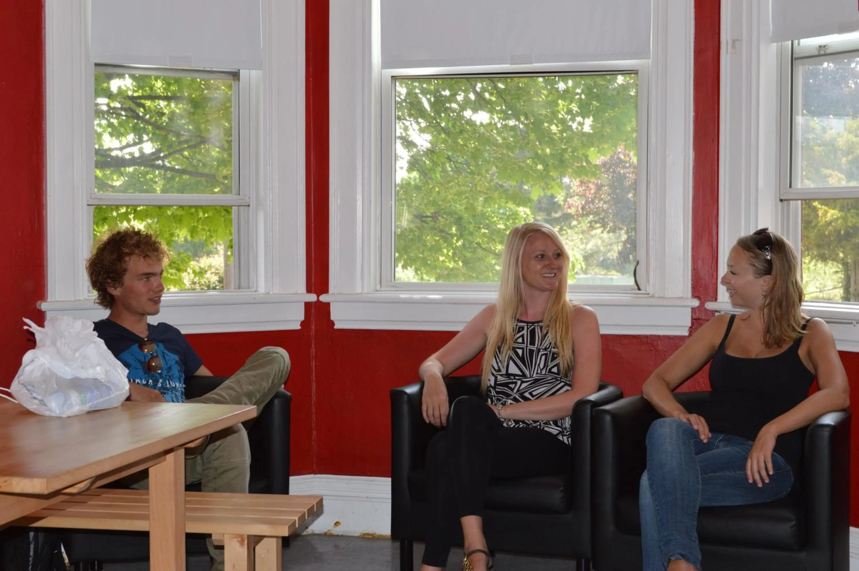 Communal lounge/ TV room in Gorge View