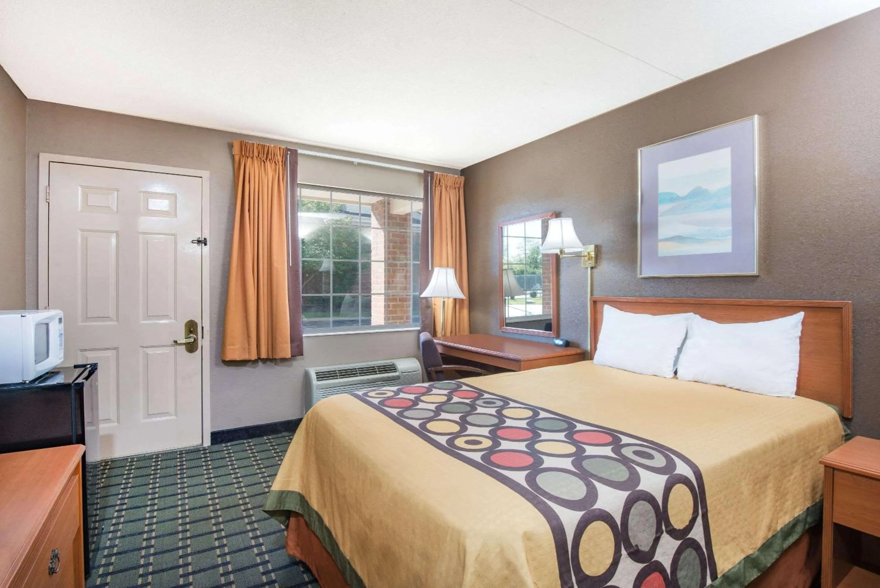 Bedroom, Bed in Super 8 by Wyndham Marysville