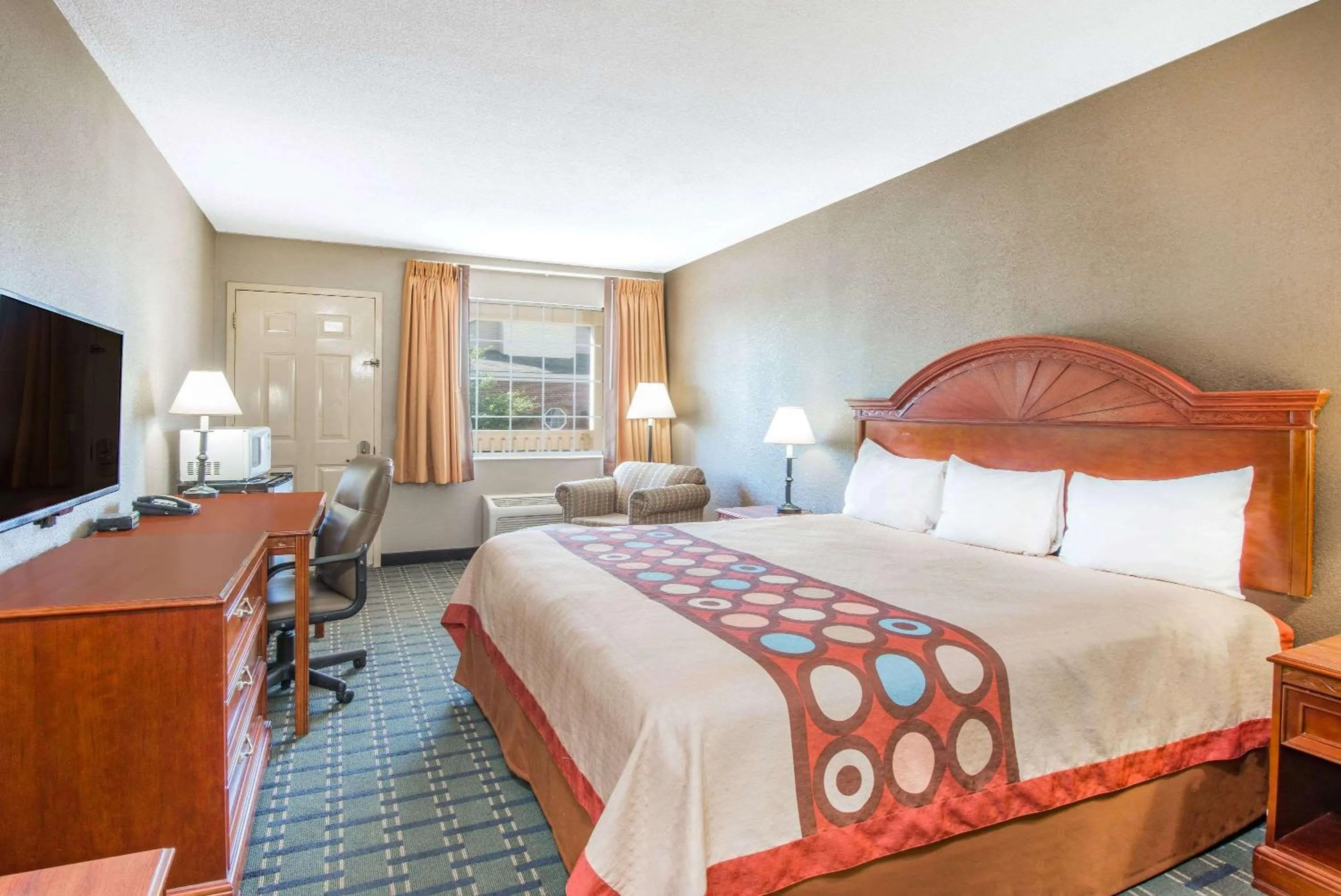 Bedroom, Bed in Super 8 by Wyndham Marysville