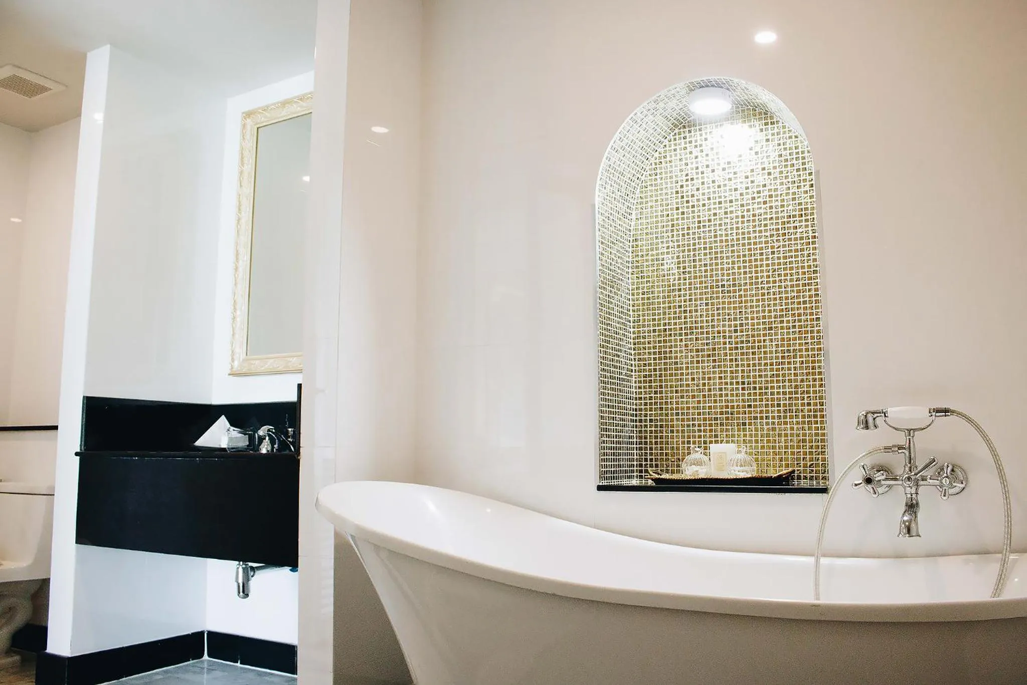 Hot Tub in A.LIST HOTEL