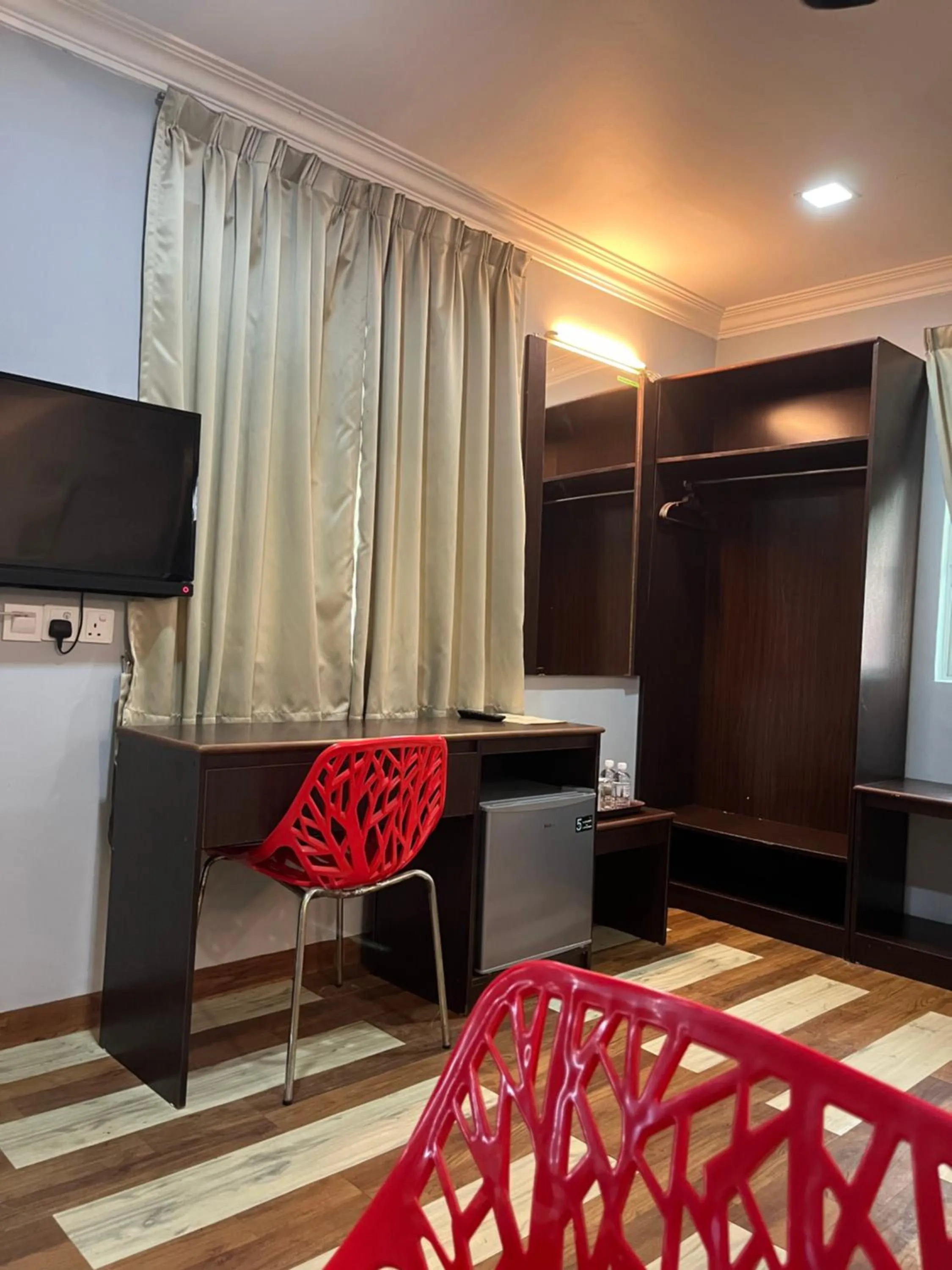 Communal lounge/ TV room in White Lodge