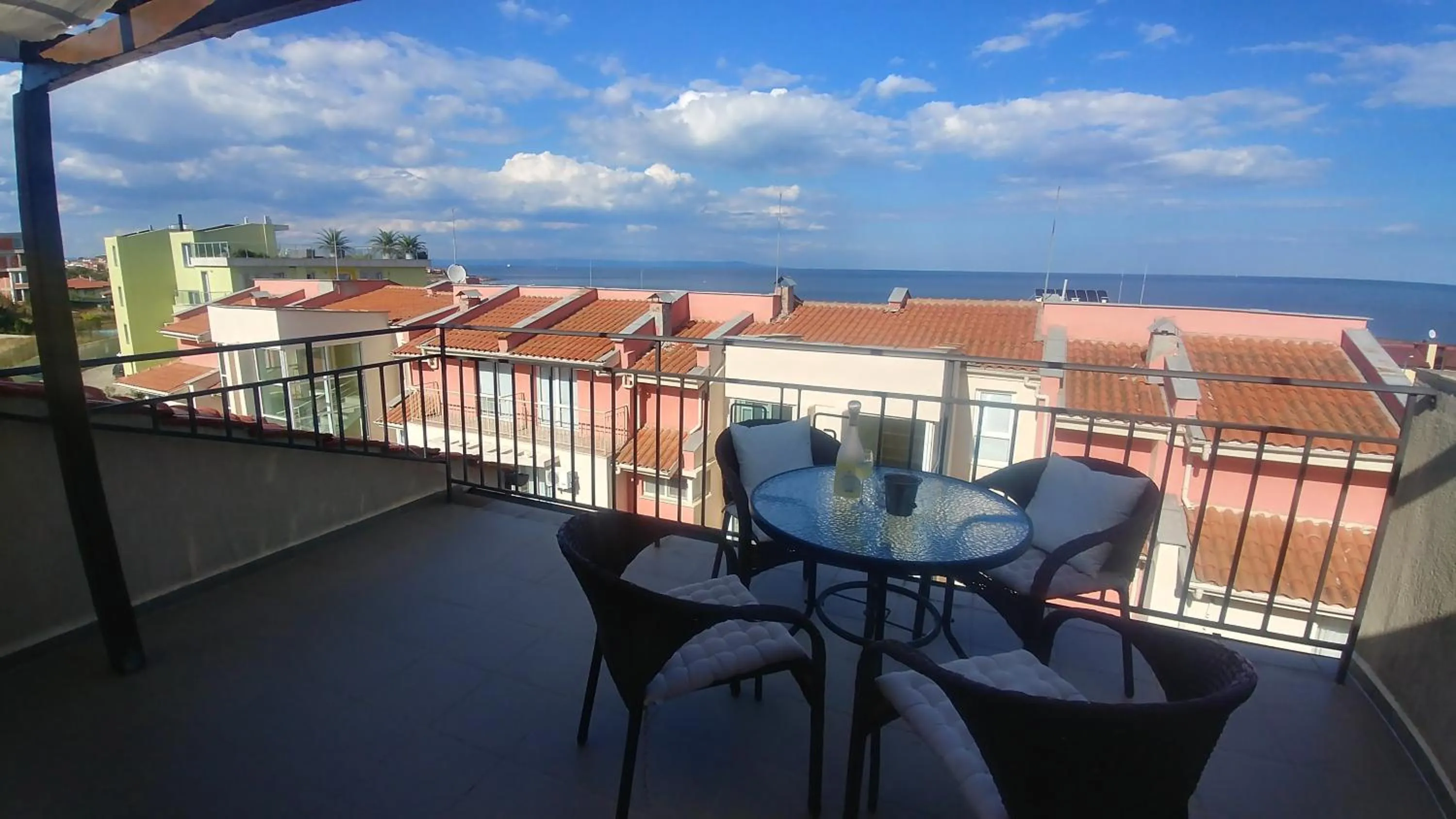 Balcony/Terrace in Family Hotel Muses