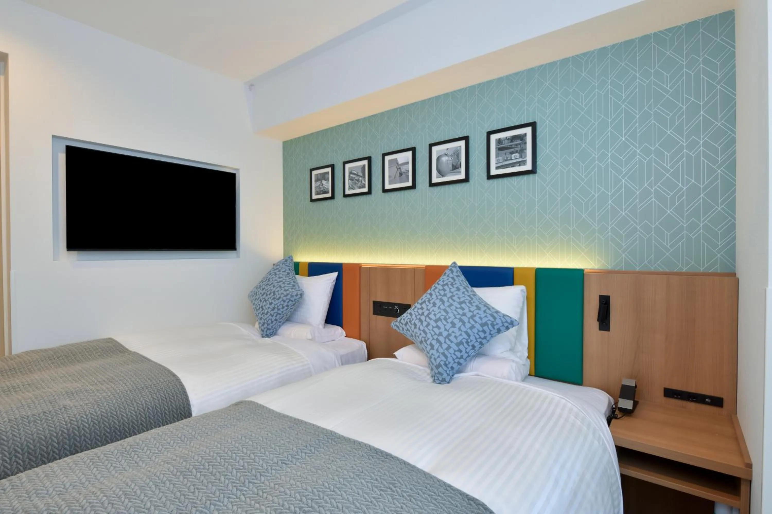 Photo of the whole room, Bed in HOTEL MYSTAYS Fukuoka Tenjin Minami