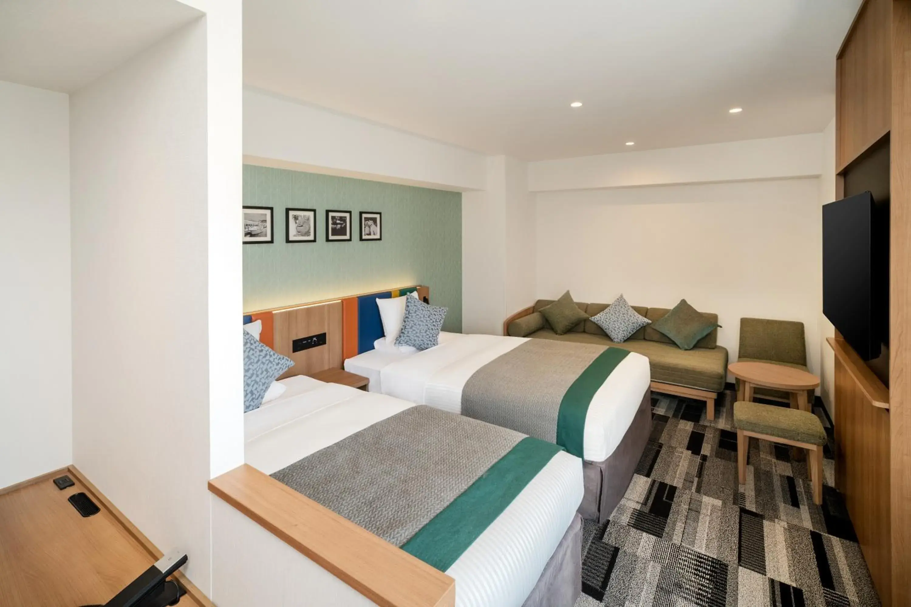 Photo of the whole room, Bed in HOTEL MYSTAYS Fukuoka Tenjin Minami Photo of the whole room, Bed in HOTEL MYSTAYS Fukuoka Tenjin Minami