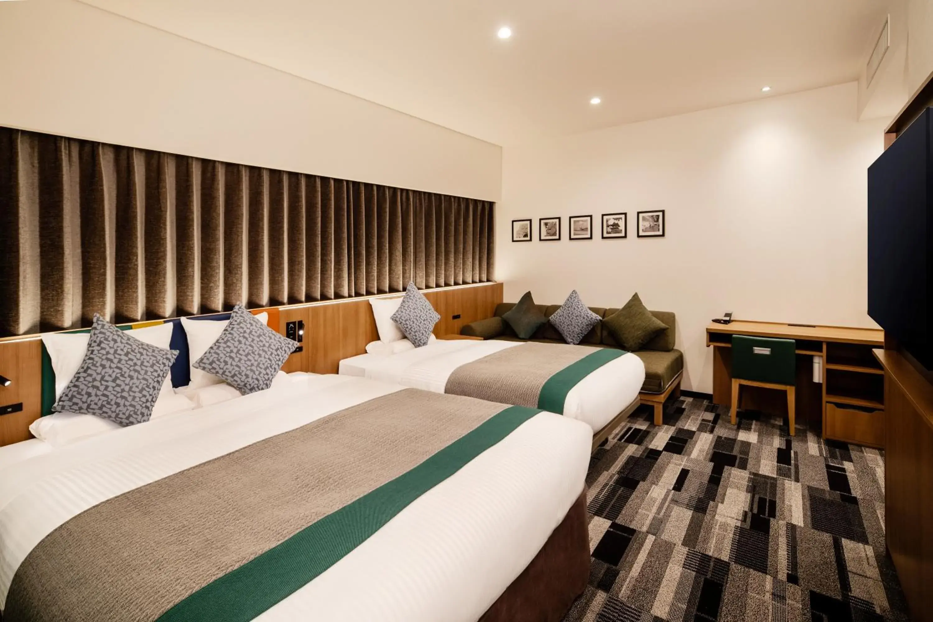 Photo of the whole room, Bed in HOTEL MYSTAYS Fukuoka Tenjin Minami Photo of the whole room, Bed in HOTEL MYSTAYS Fukuoka Tenjin Minami