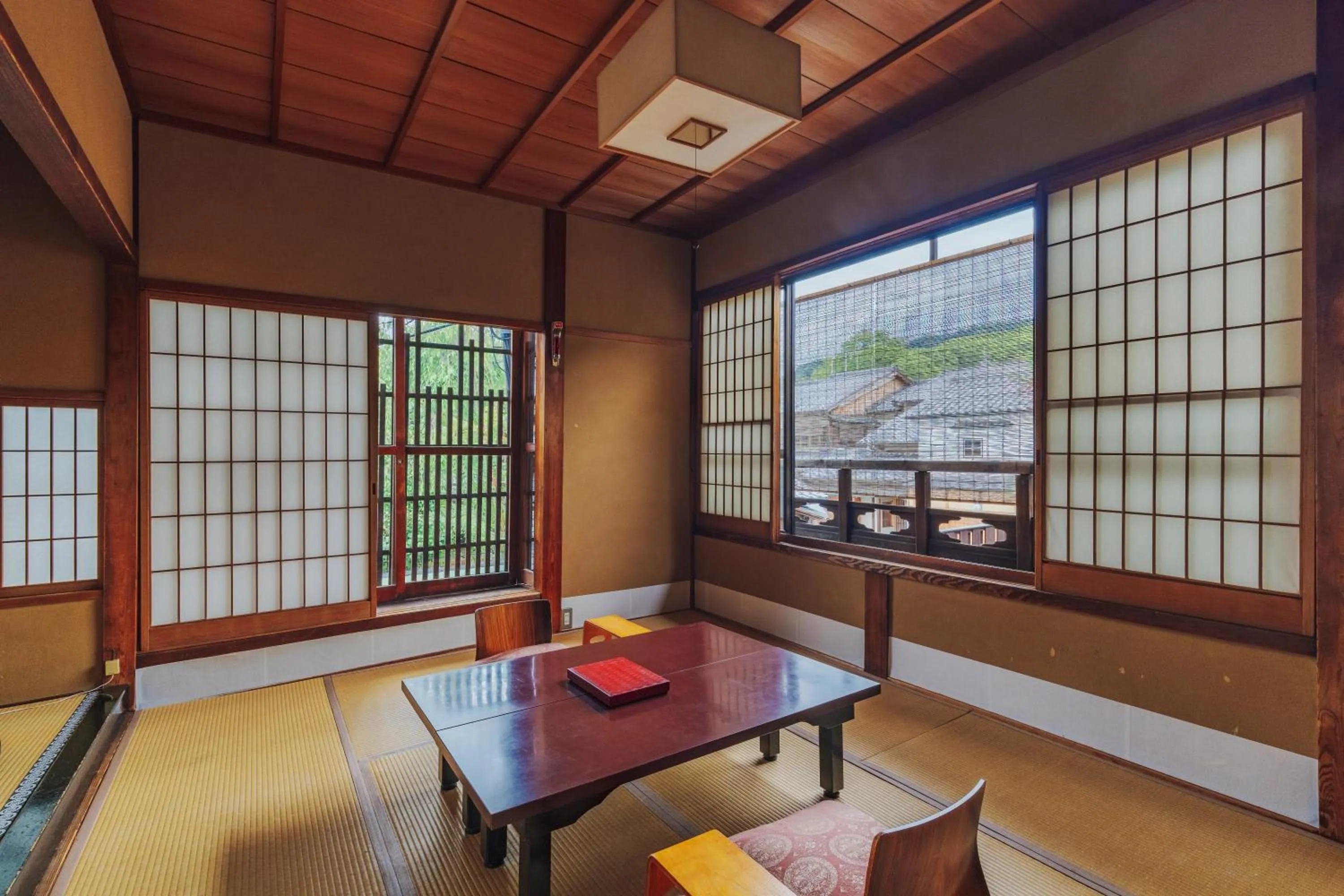 Seating area in Ryokan Motonago