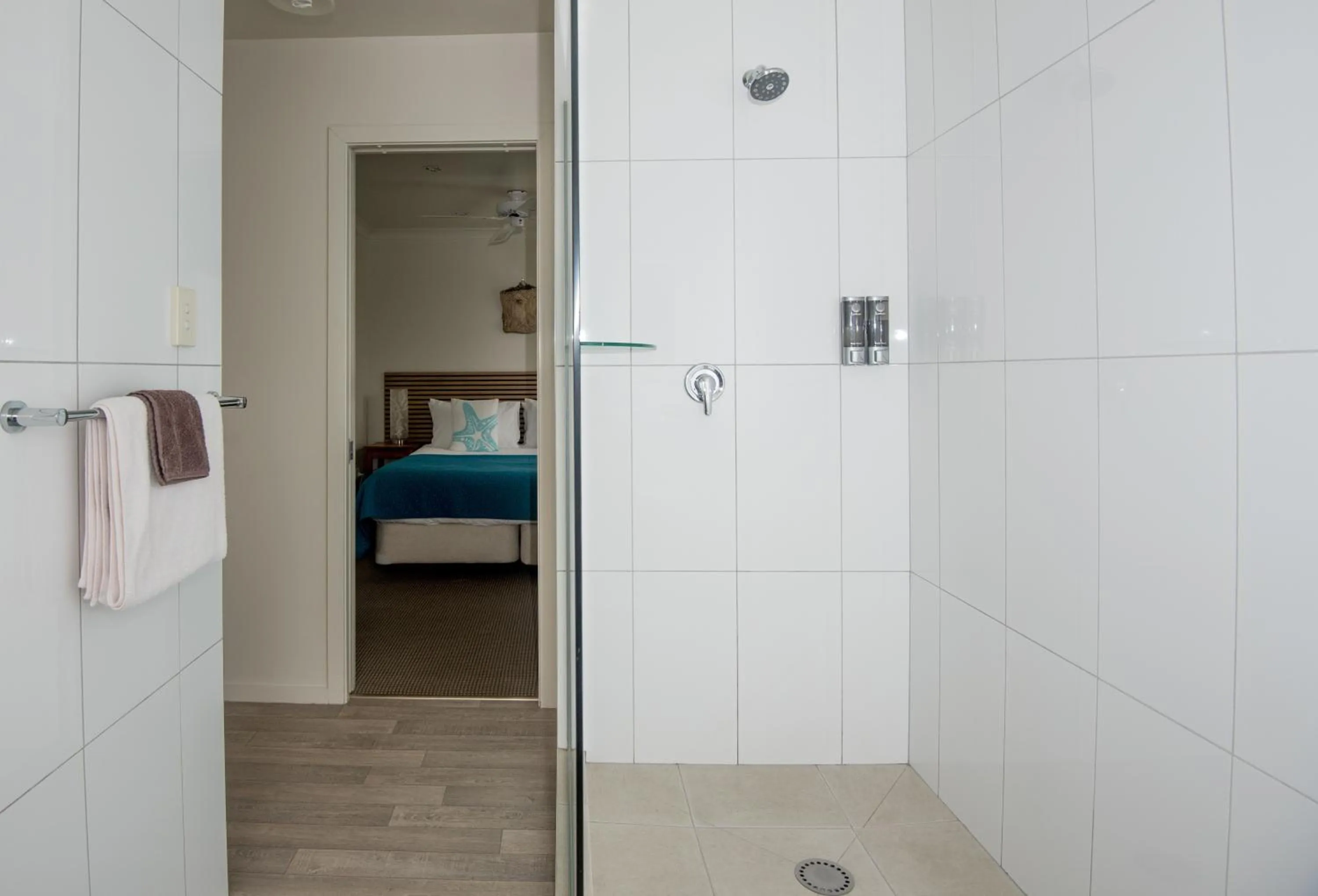 Bathroom, Bed in AhiKaa Gisborne Motel