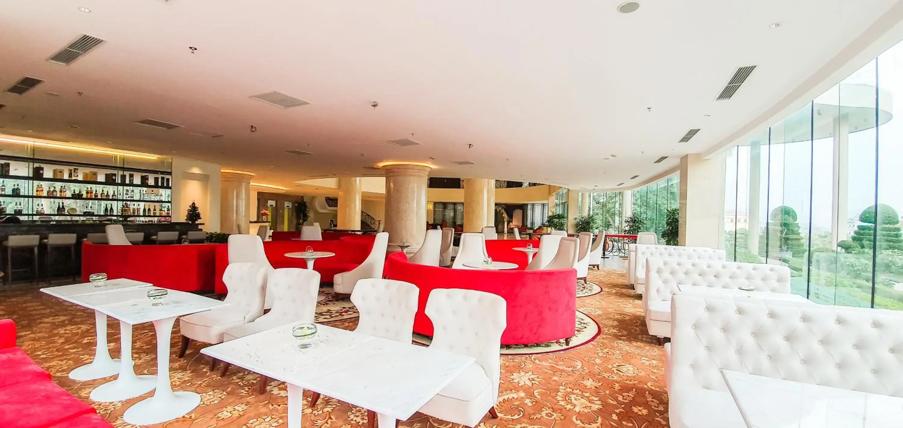Lounge or bar in Sai Gon Ha Long Hotel Lounge or bar in Sai Gon Ha Long Hotel