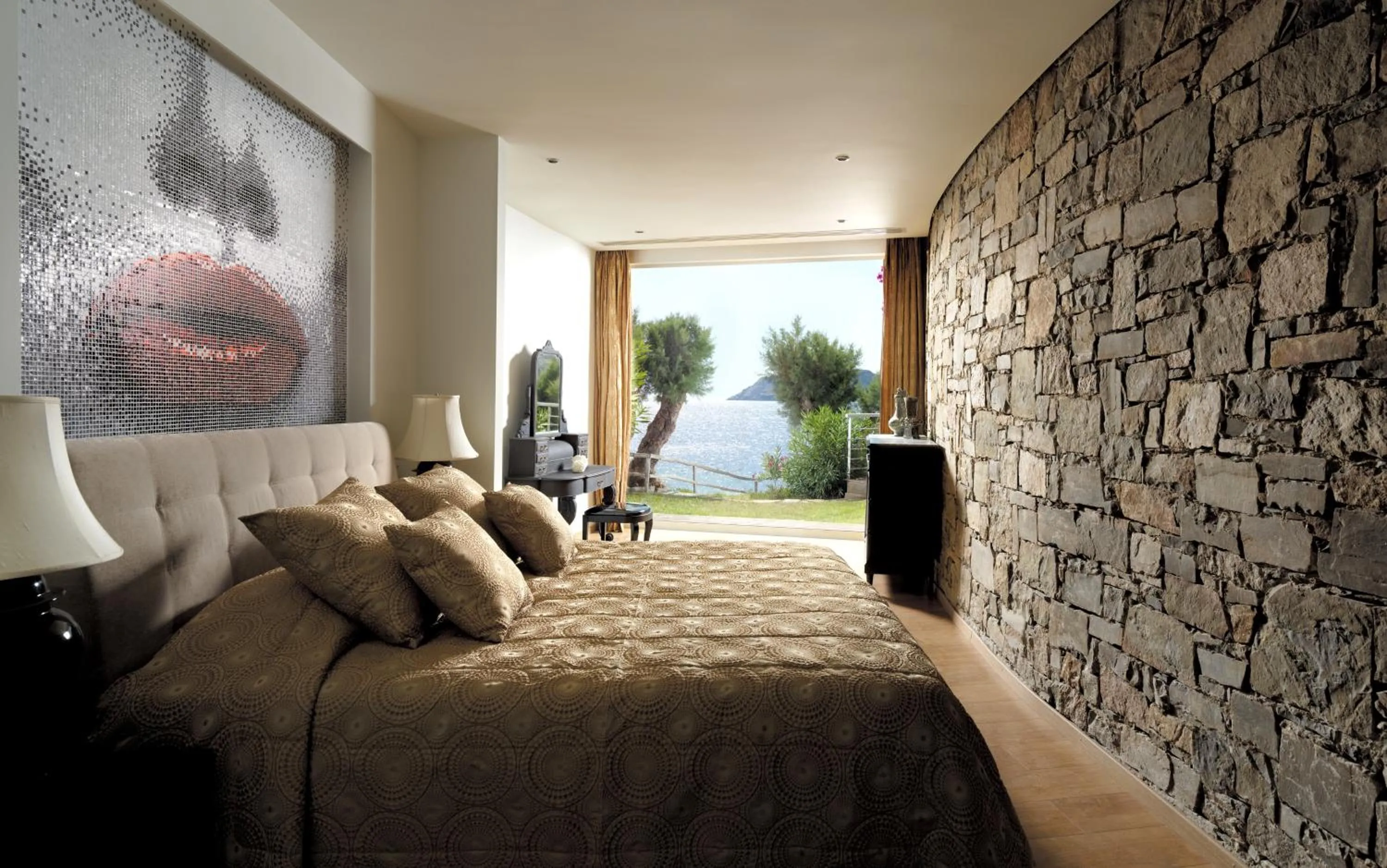 Bedroom, Bed in Out Of The Blue Resort & Spa