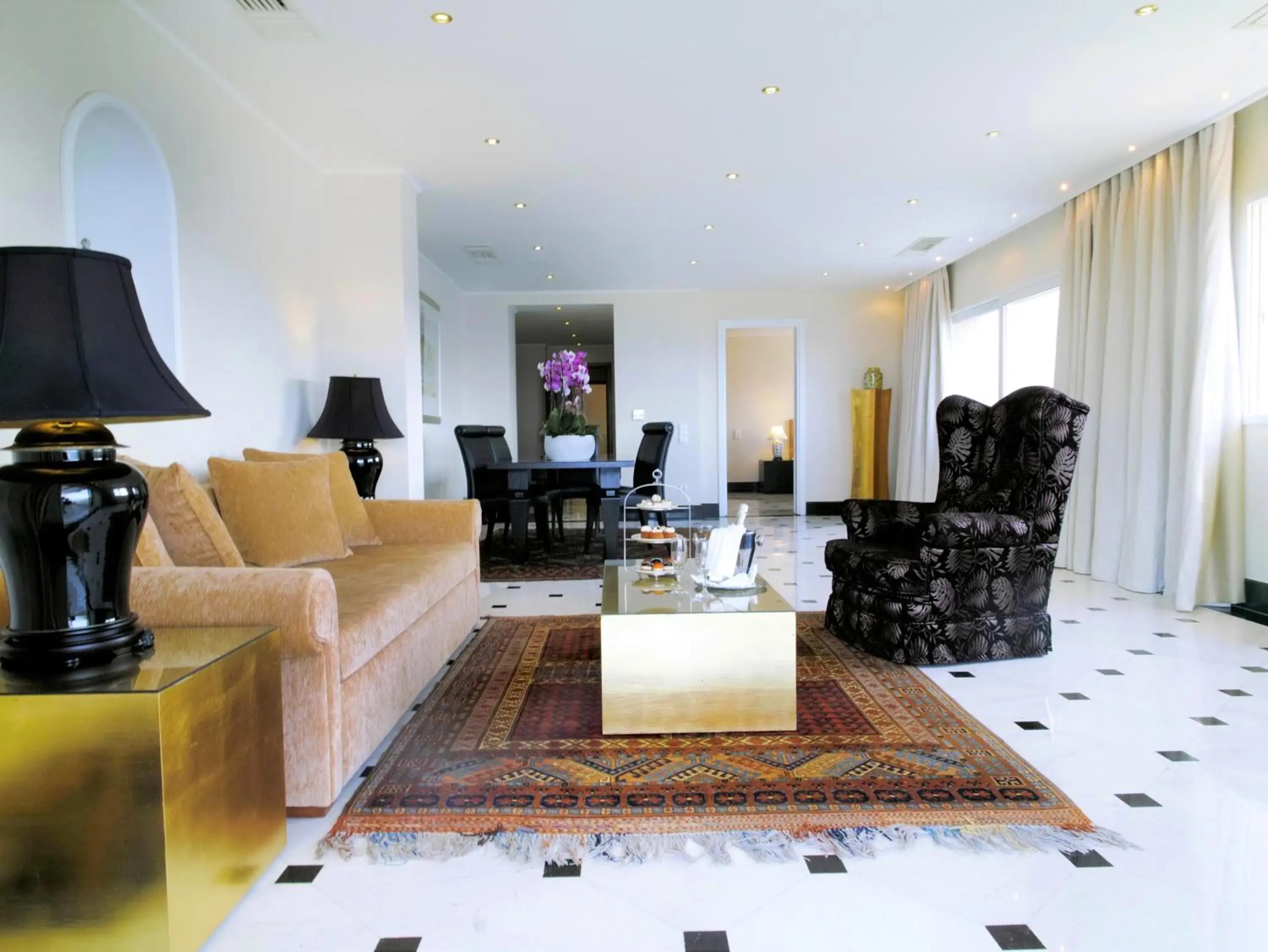 Living room in Out Of The Blue Resort & Spa Living room in Out Of The Blue Resort & Spa