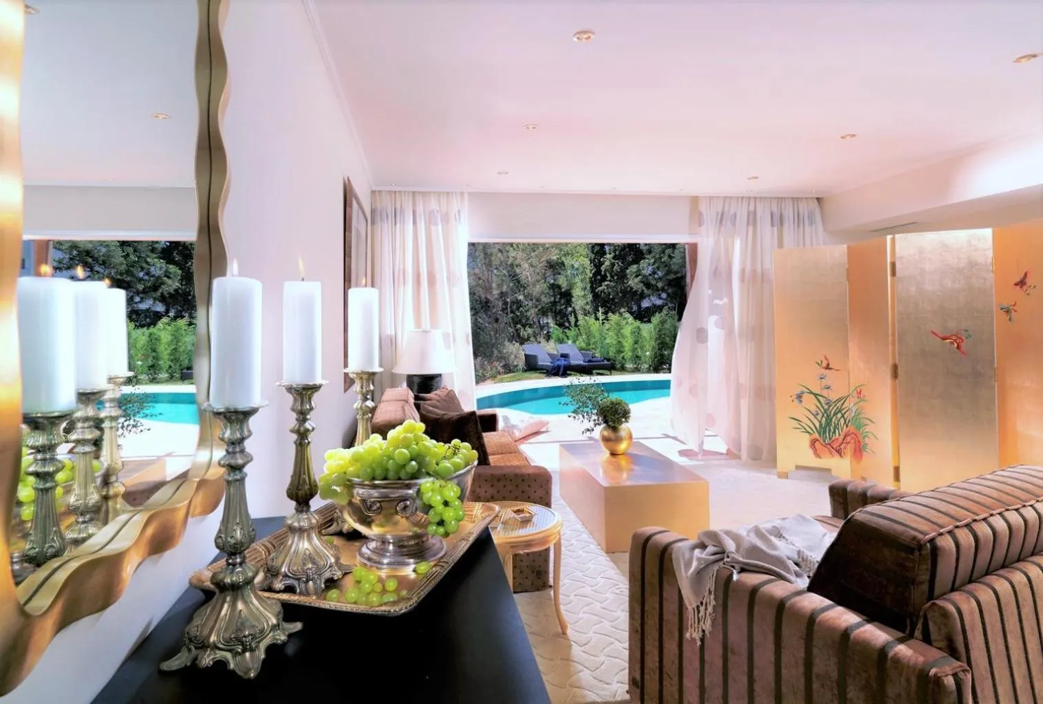 Living room in Out Of The Blue Resort & Spa