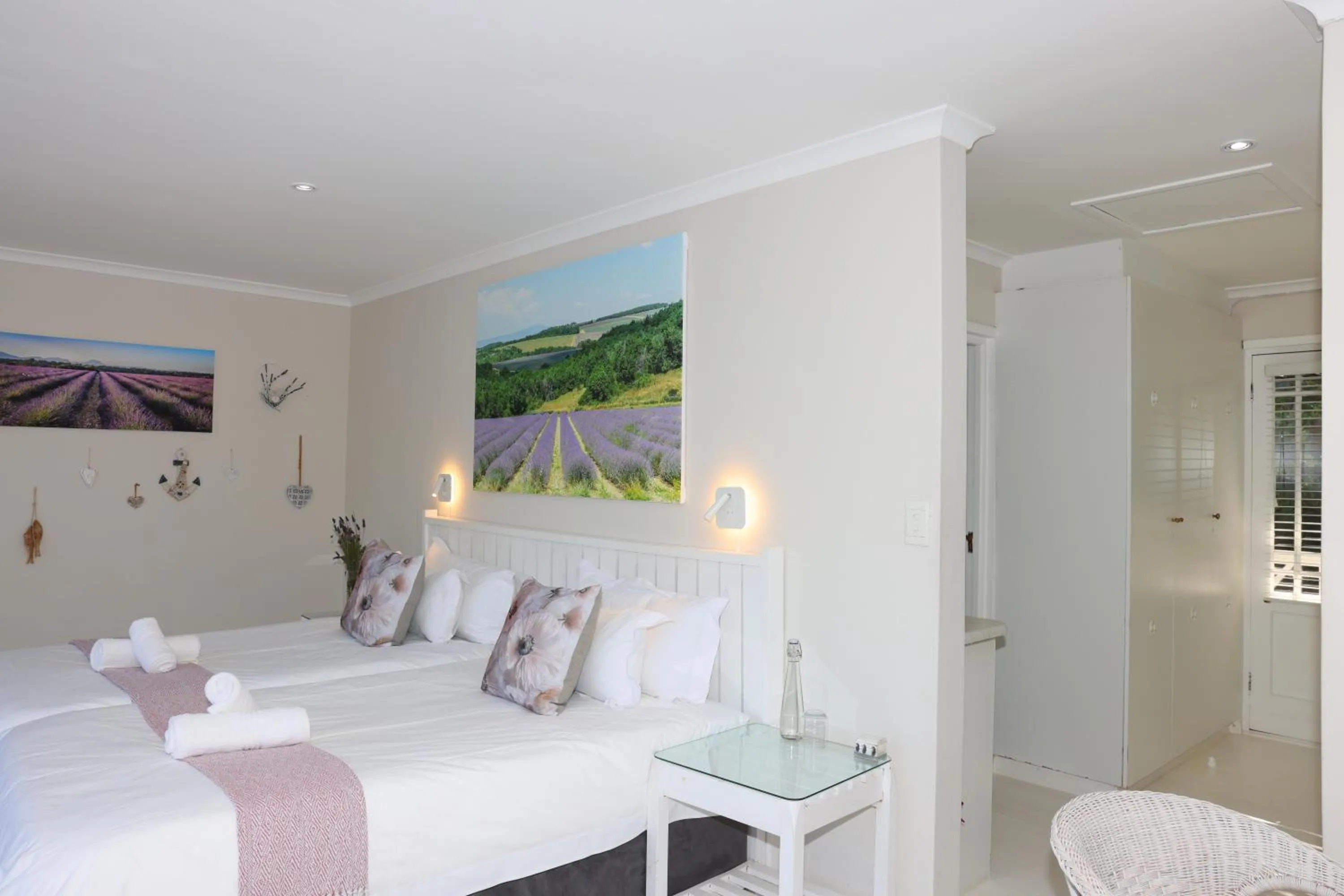 Bedroom, Bed in Brenton Beach House