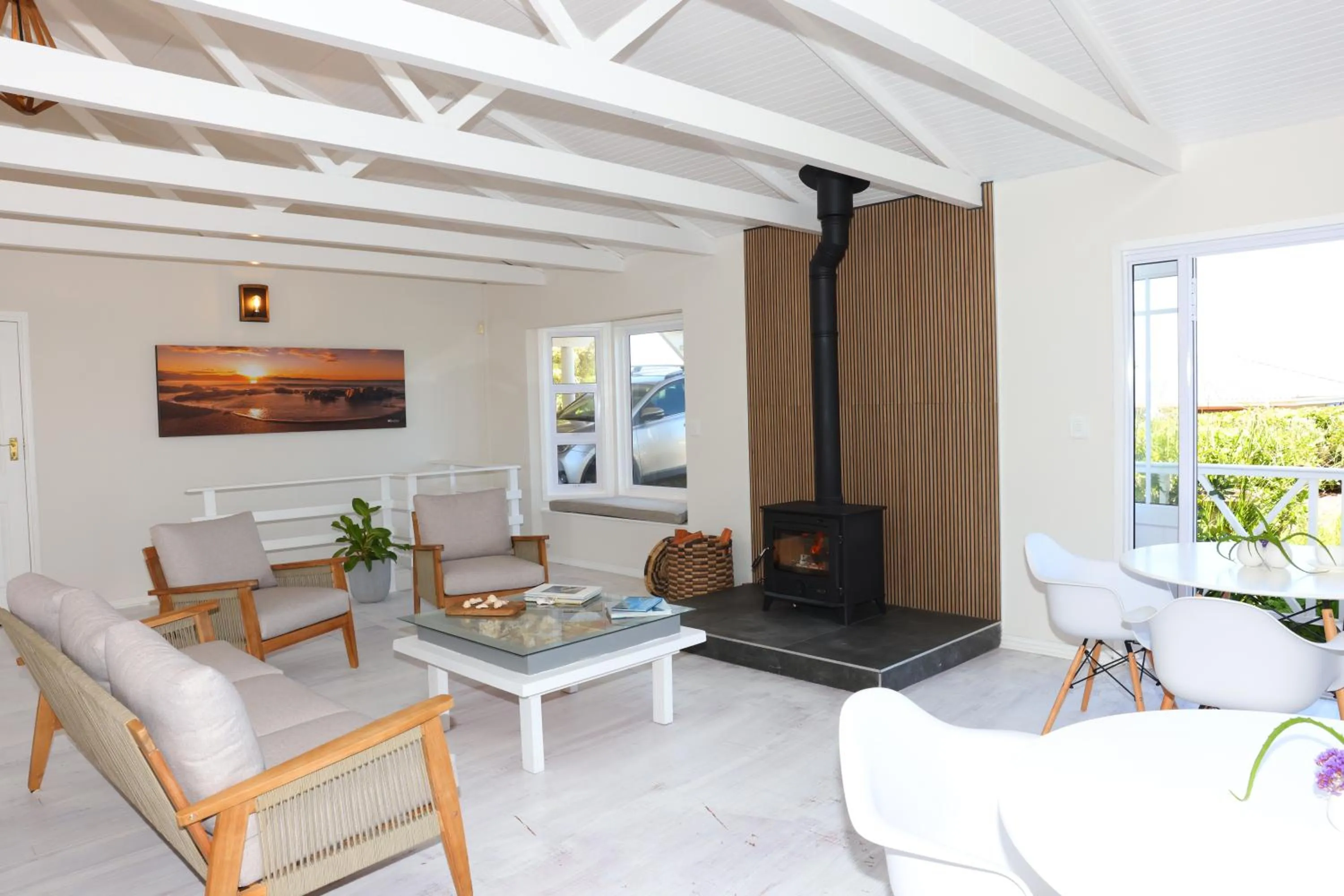 Lounge or bar in Brenton Beach House