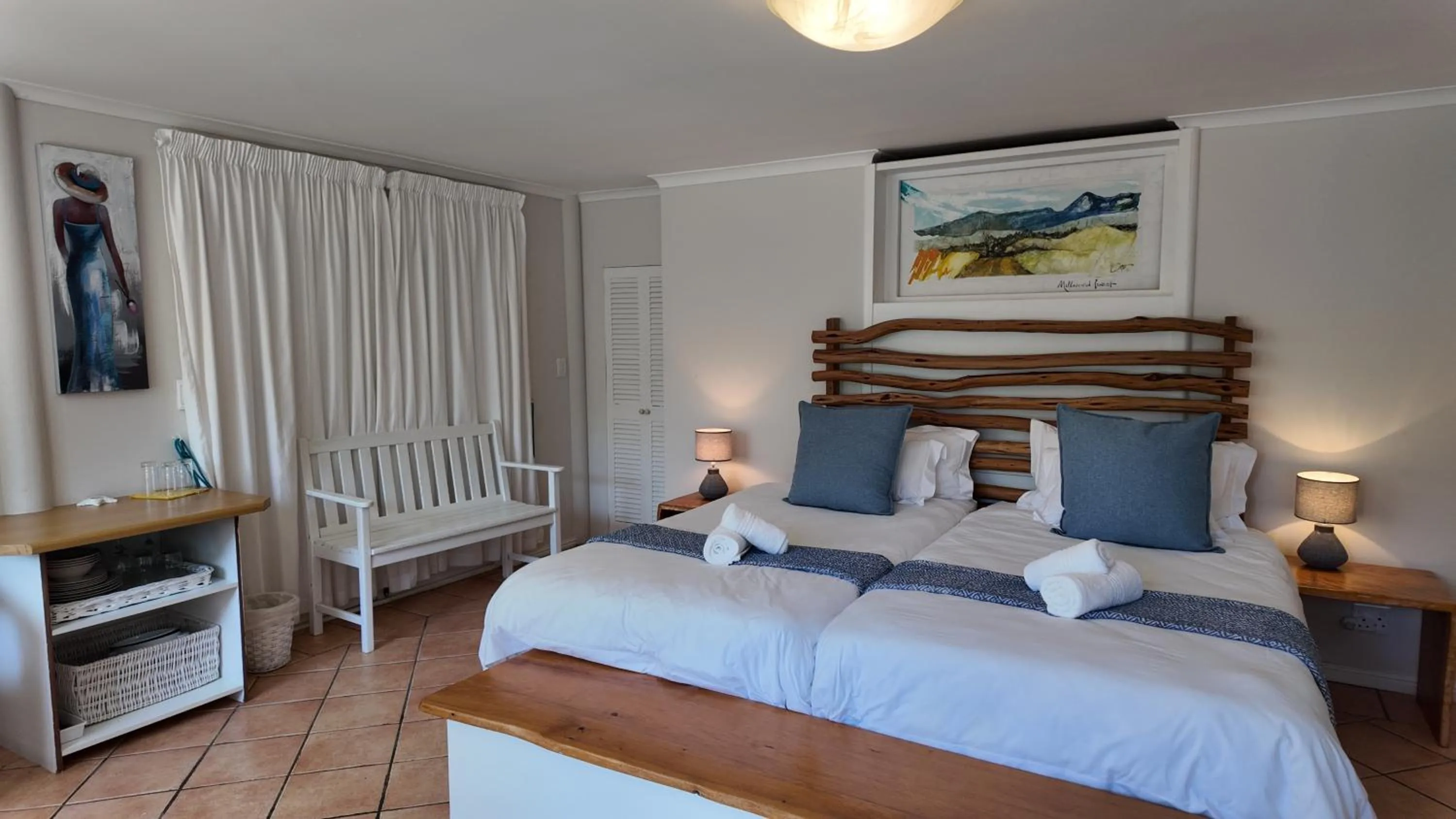 Bedroom, Bed in Brenton Beach House