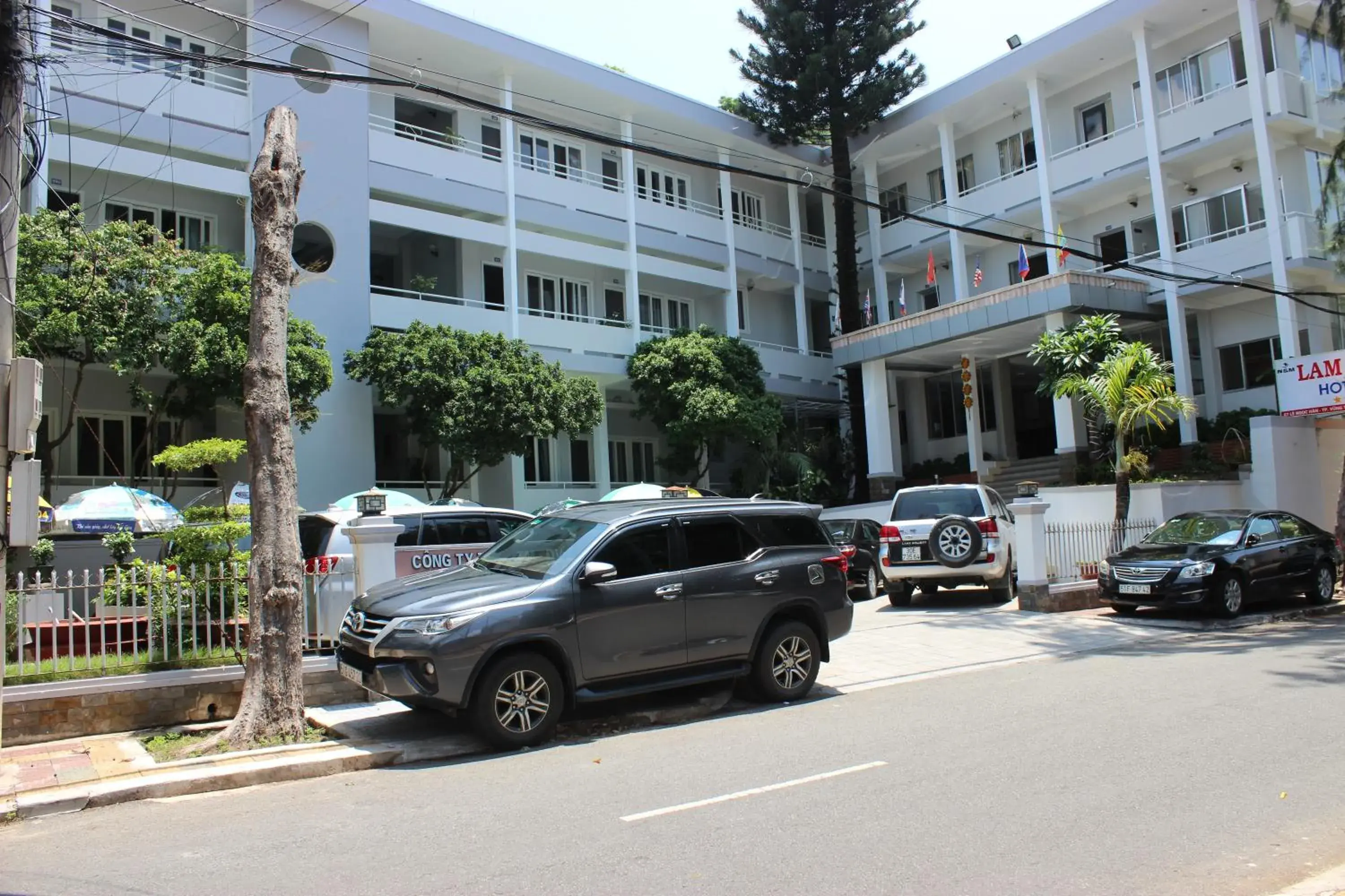 Facade/entrance in Lam Son Hotel Facade/entrance in Lam Son Hotel