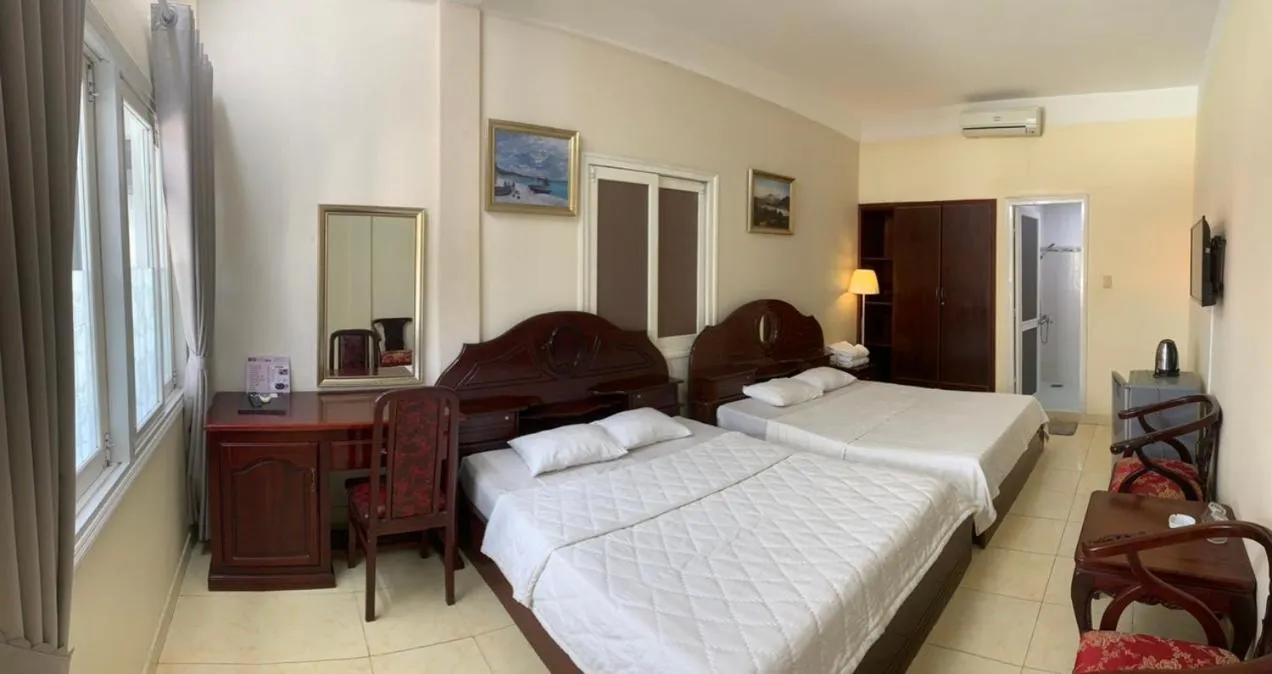 Bedroom, Bed in Lam Son Hotel