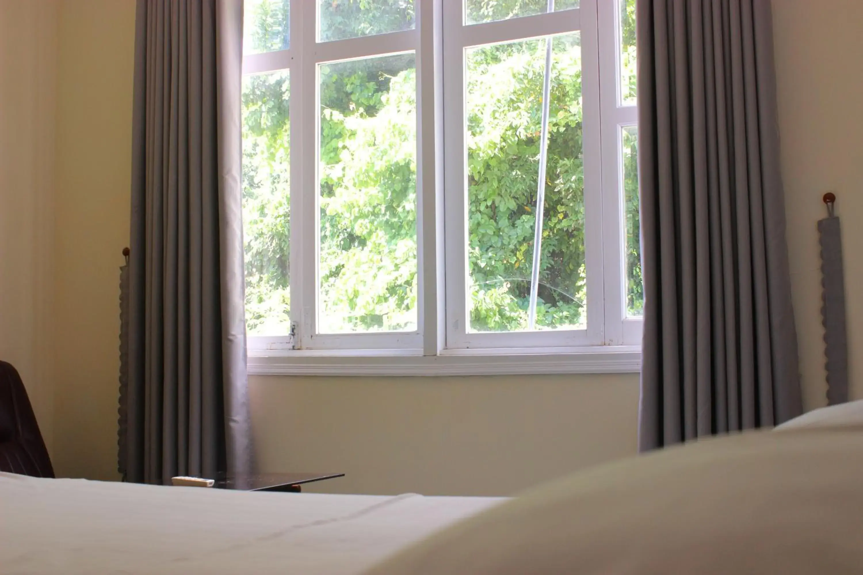 Bedroom, Bed in Lam Son Hotel Bedroom, Bed in Lam Son Hotel