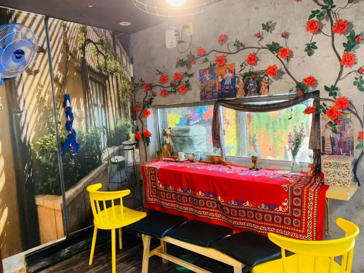 Restaurant/places to eat in Lam Son Hotel Restaurant/places to eat in Lam Son Hotel