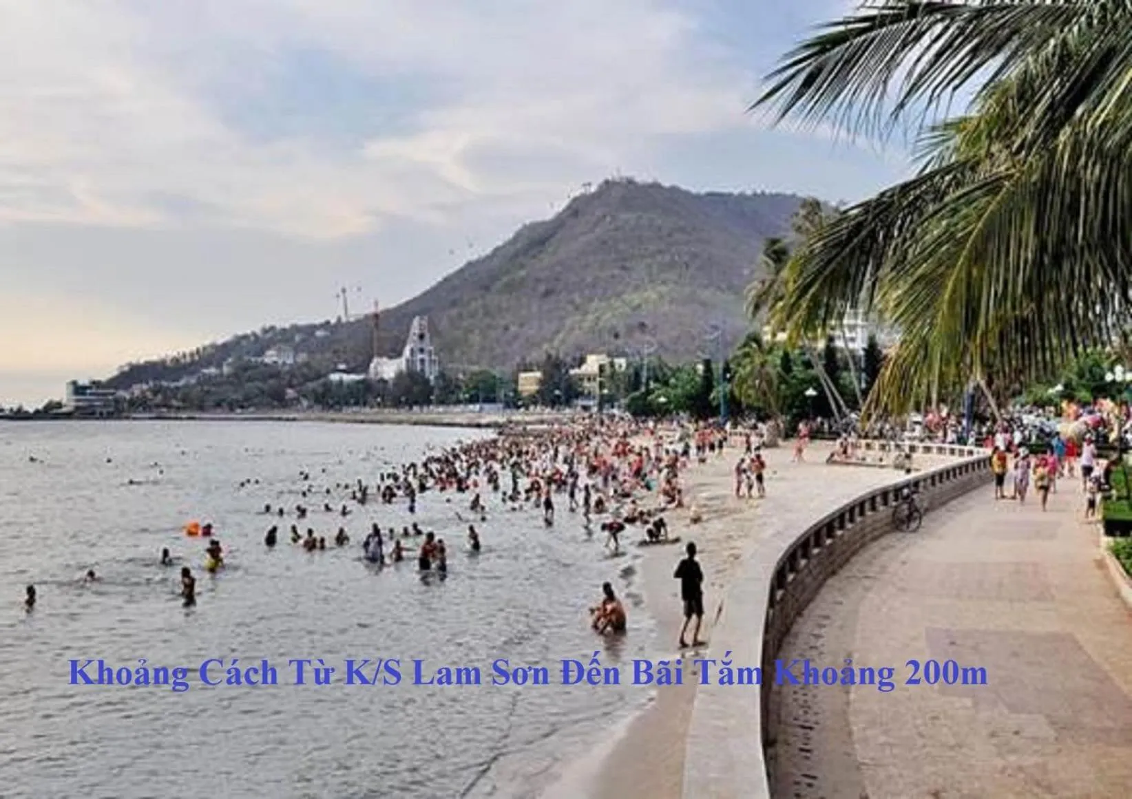 Beach in Lam Son Hotel