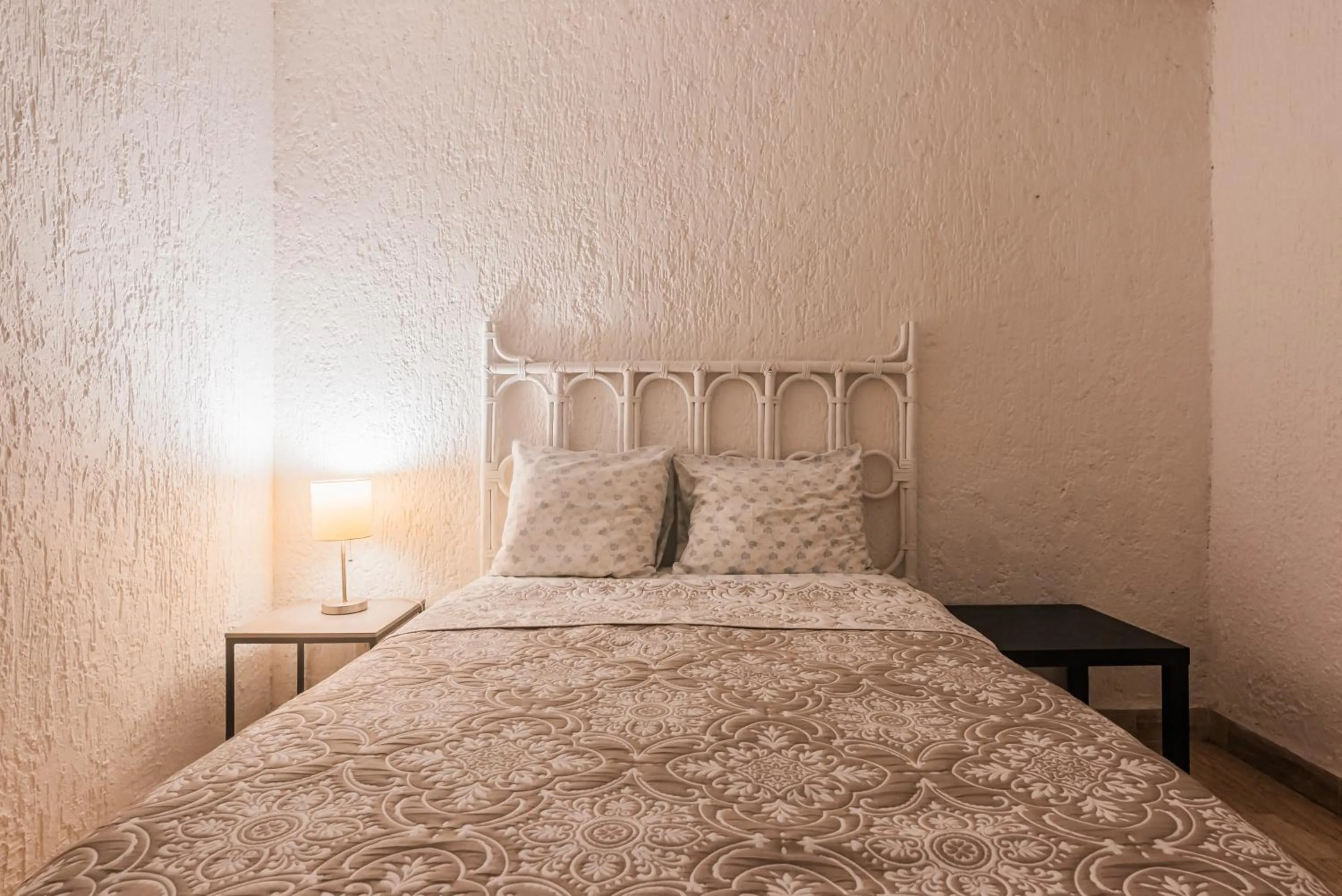 Bed in Cancún Suites Apartments - Hotel Zone