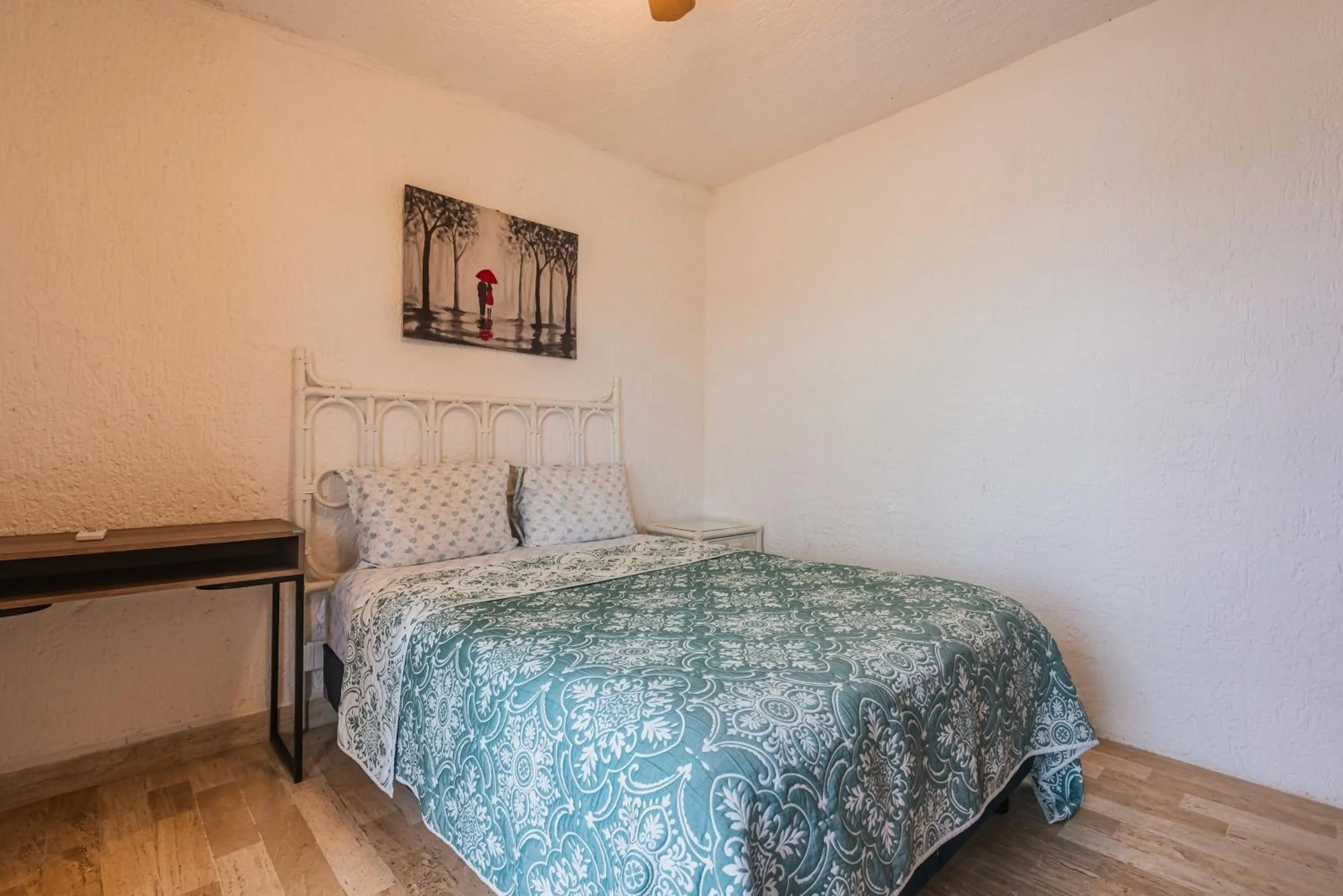 Bed in Cancún Suites Apartments - Hotel Zone