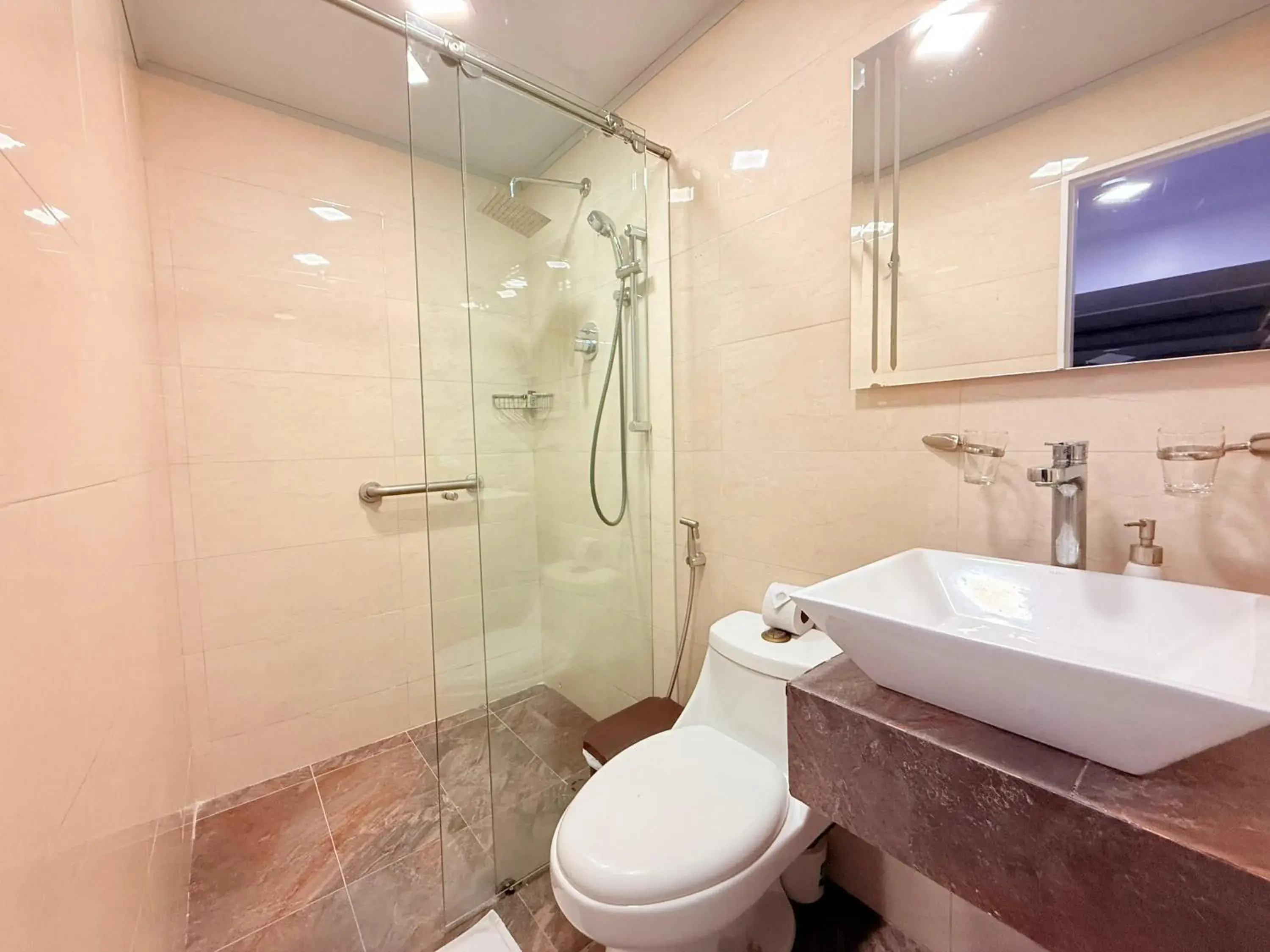 Standard Single Room in Hotel Veler Standard Single Room in Hotel Veler