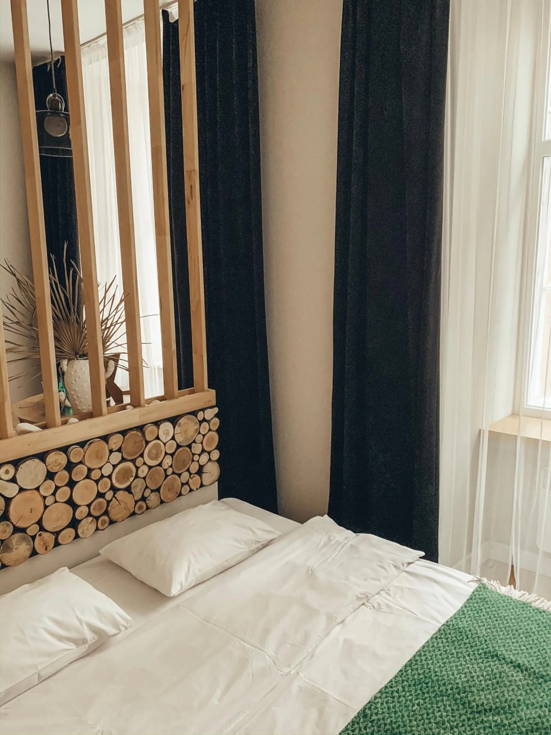 Bed in Ptcholkin's apartments