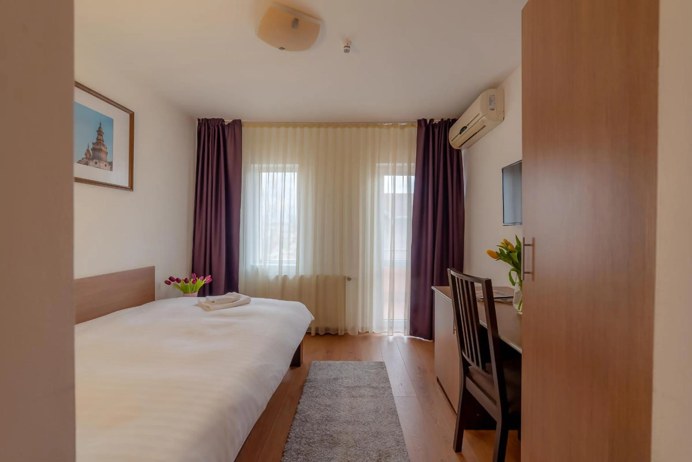 Bed in Pension Cluj