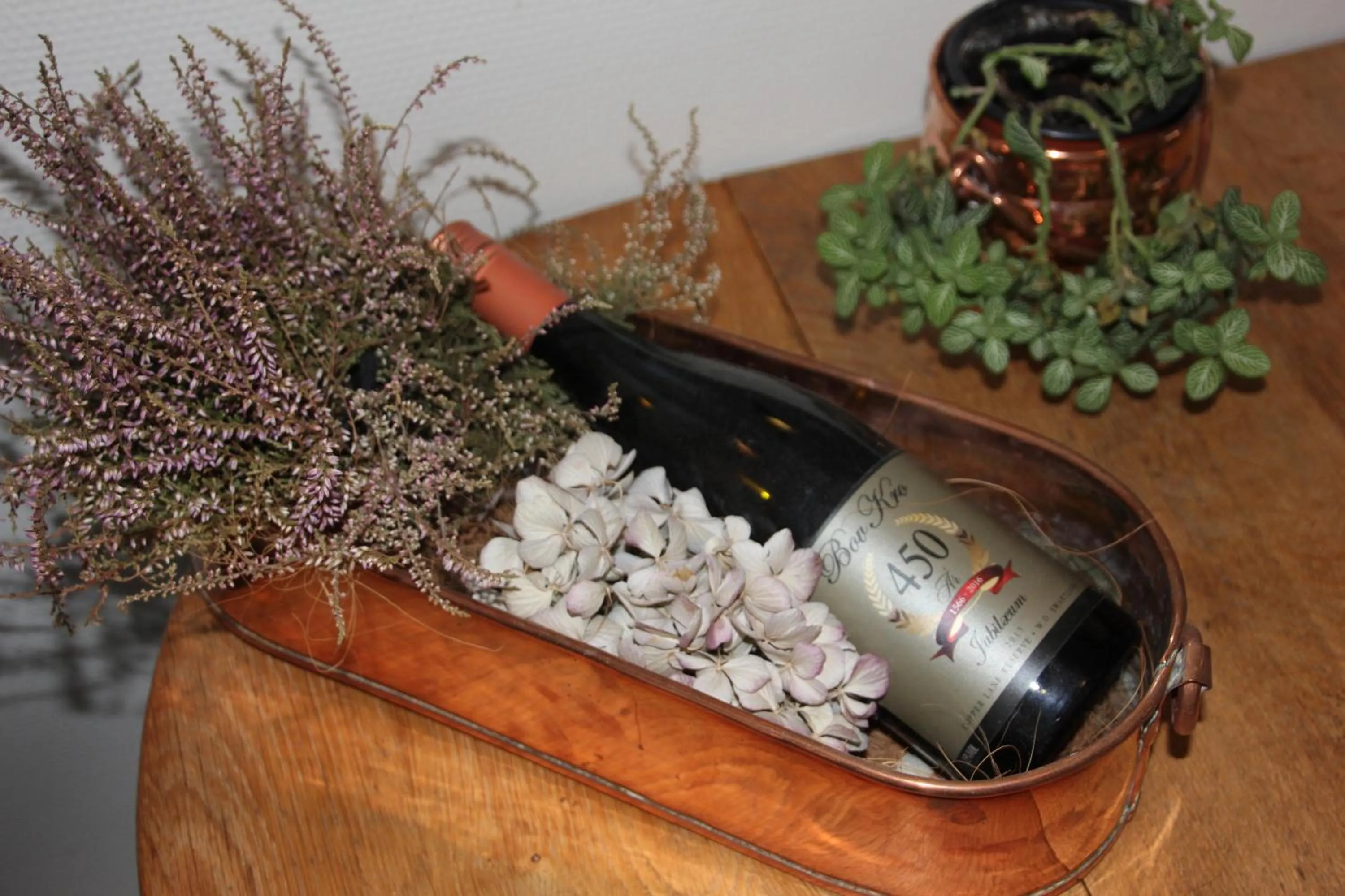 Property logo or sign in Hotel Bov Kro