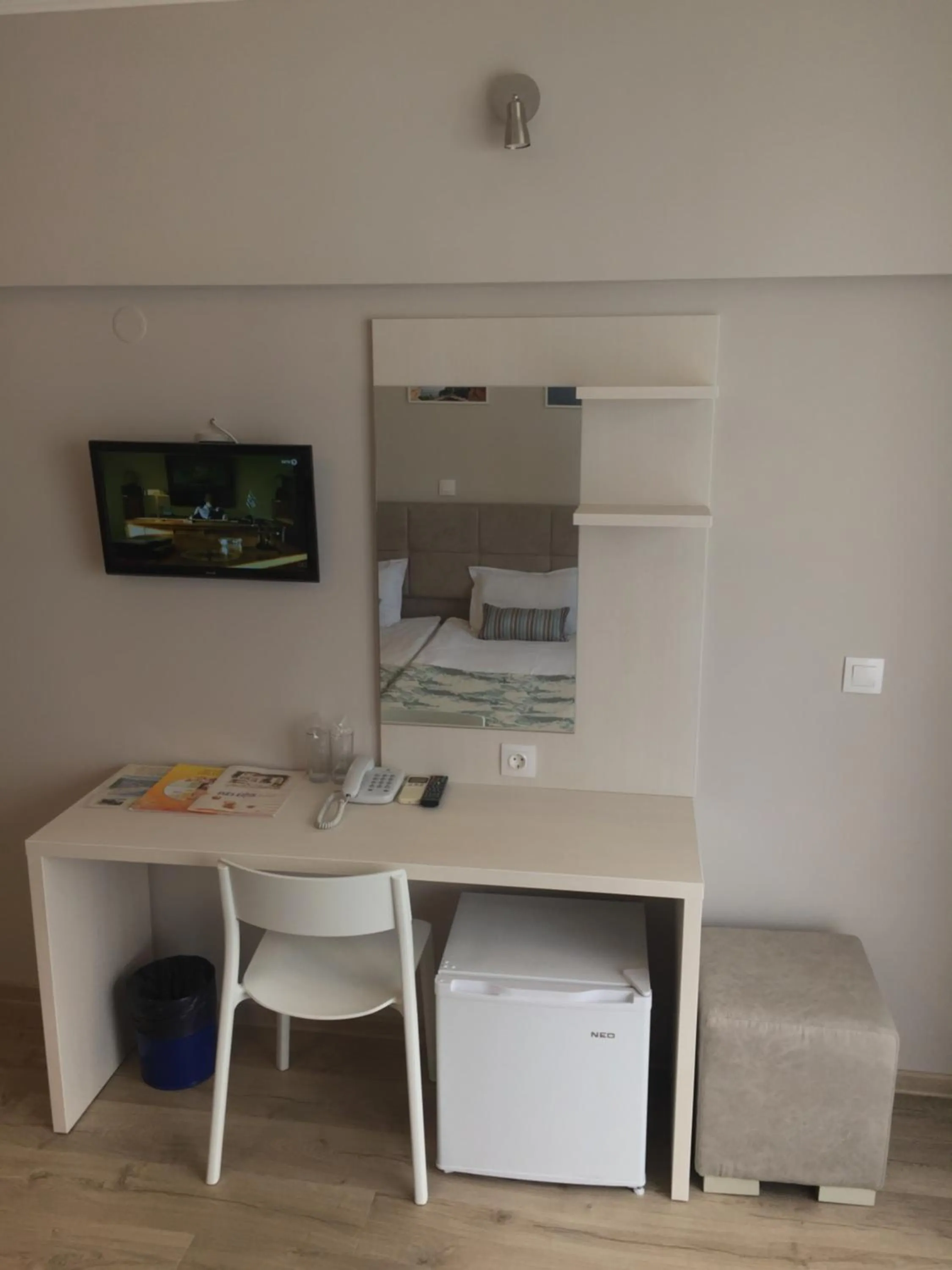 Photo of the whole room in Helios Hotel