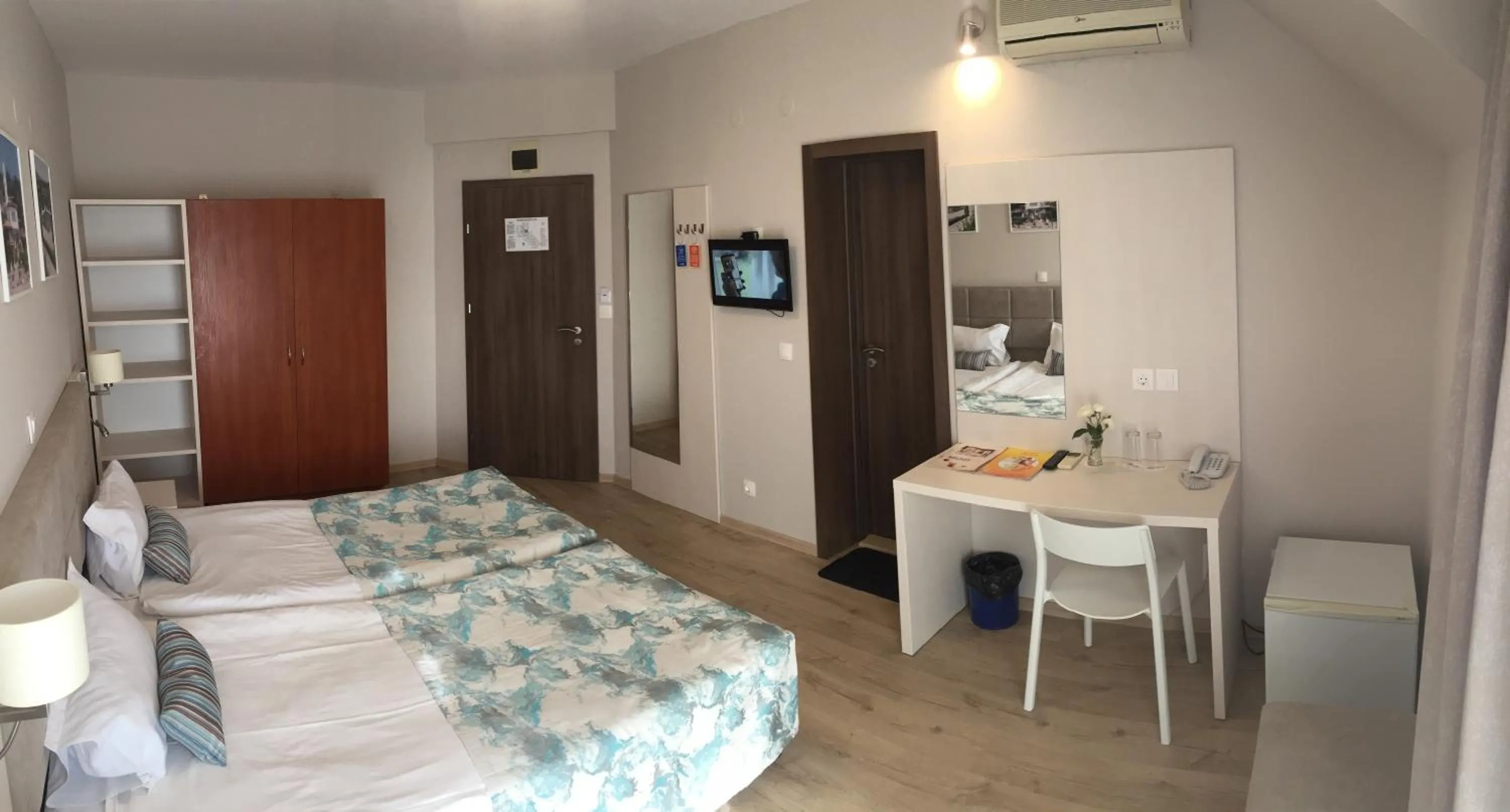 Photo of the whole room, Bed in Helios Hotel