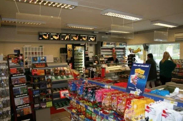 On-site shops in Sure Hotel by Best Western Lagan