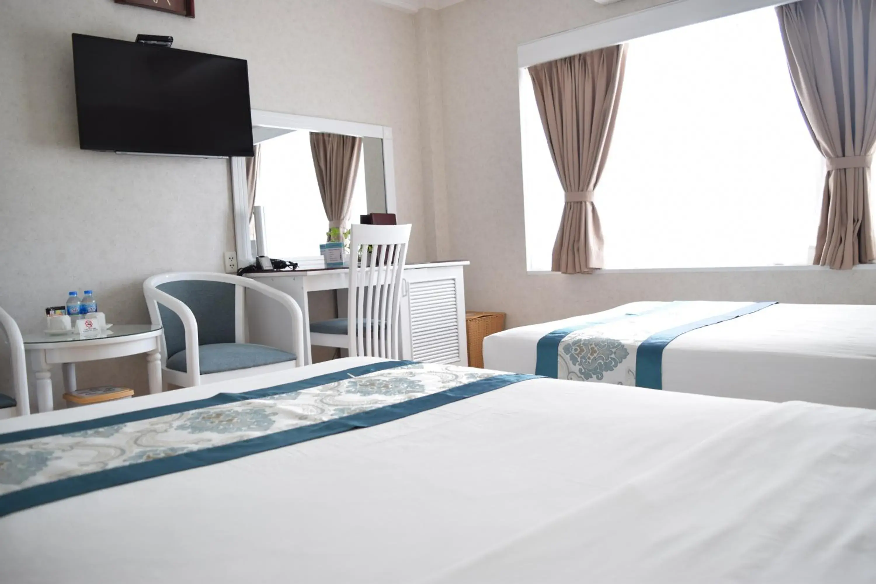 hair dresser, Bed in Rang Dong Hotel hair dresser, Bed in Rang Dong Hotel