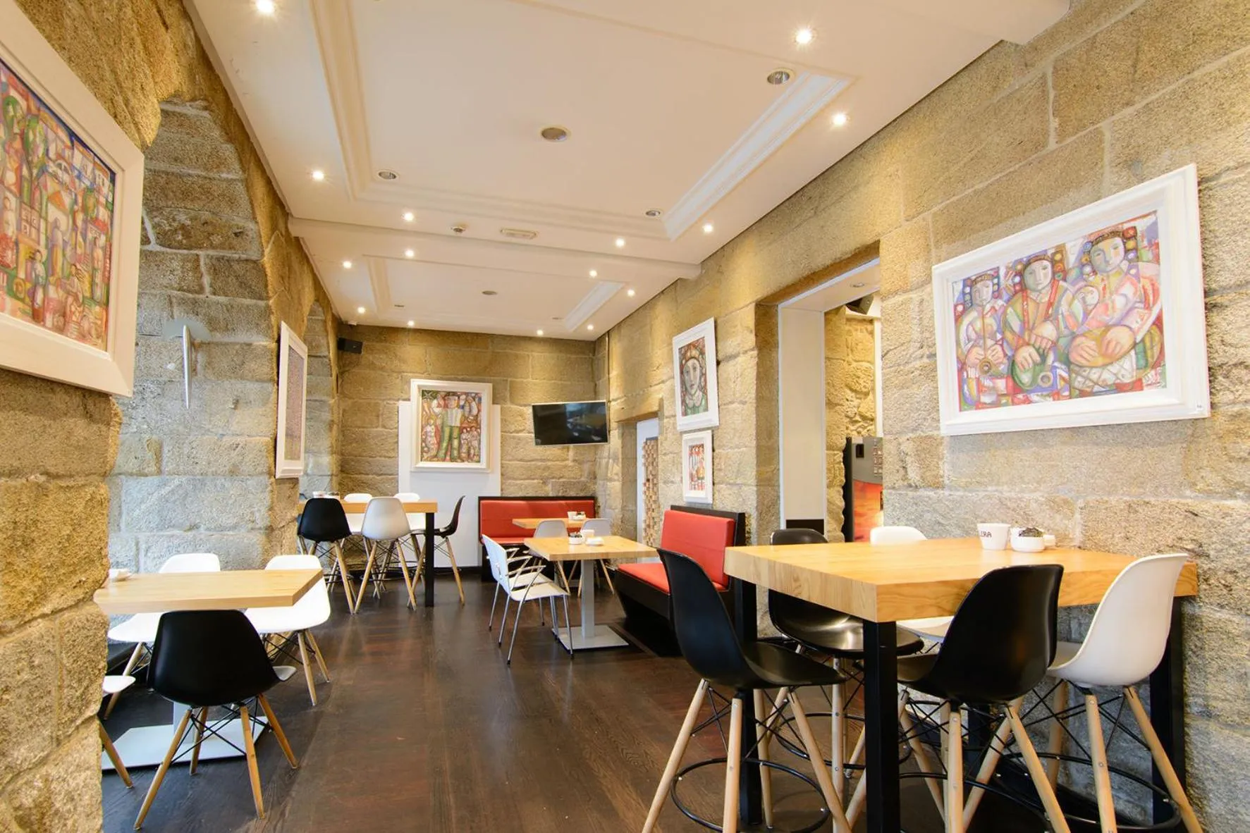 Restaurant/places to eat in Pazo de Mendoza