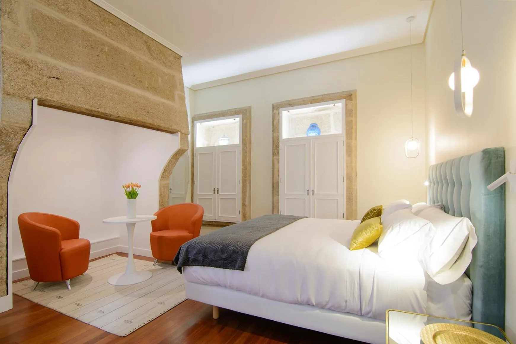 Photo of the whole room, Bed in Pazo de Mendoza