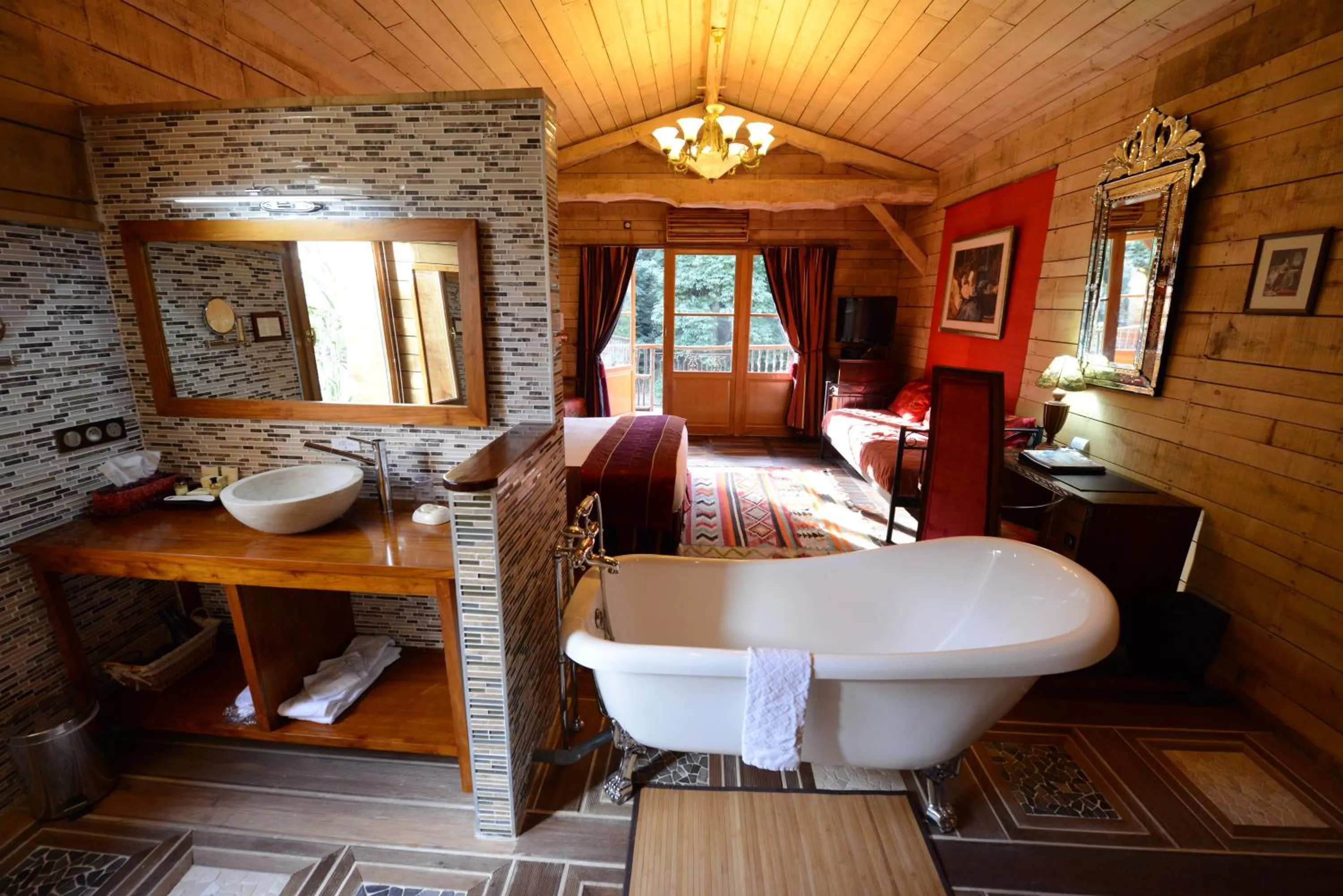 Bathroom in Chateau Du Boisniard