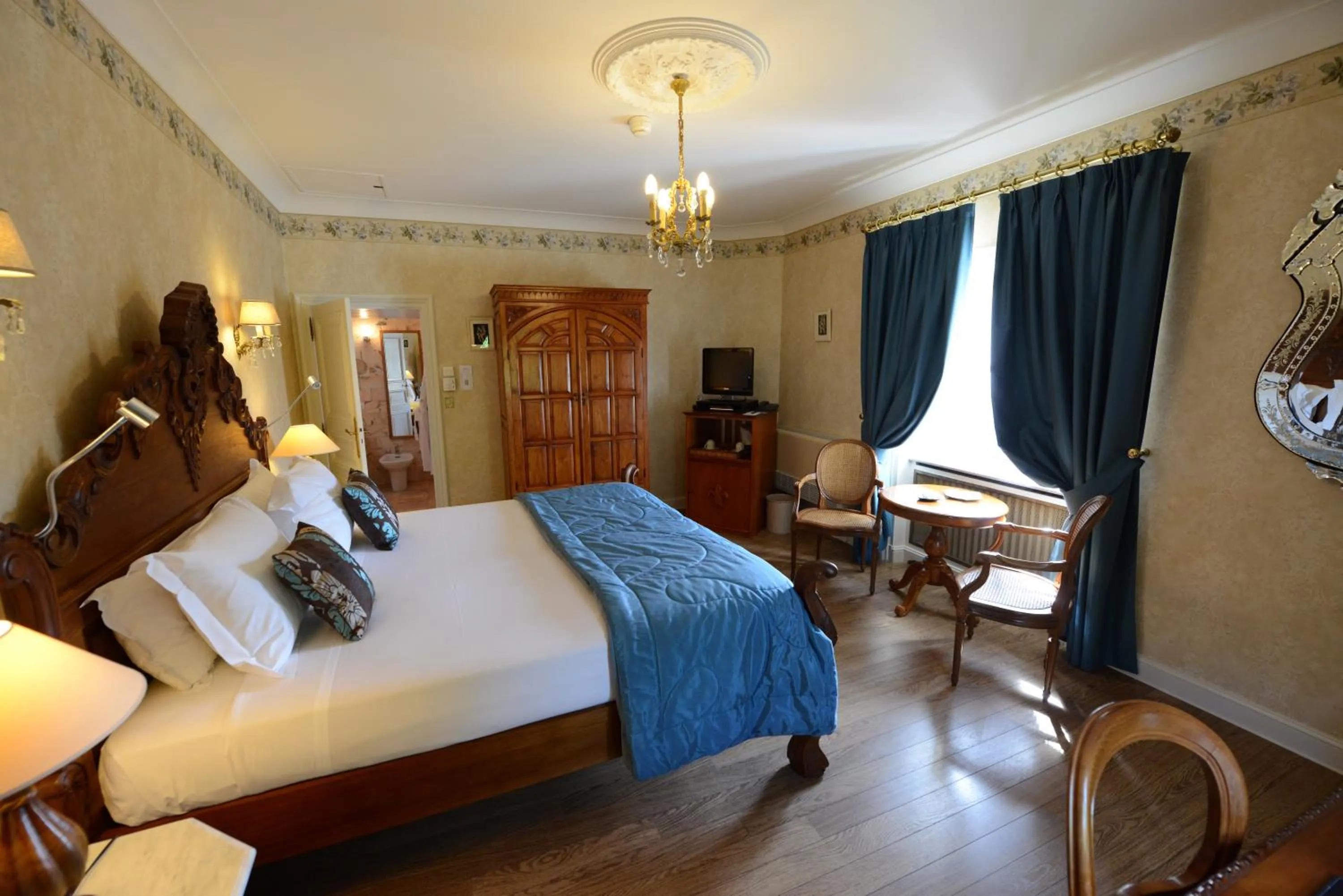 Bed in Chateau Du Boisniard