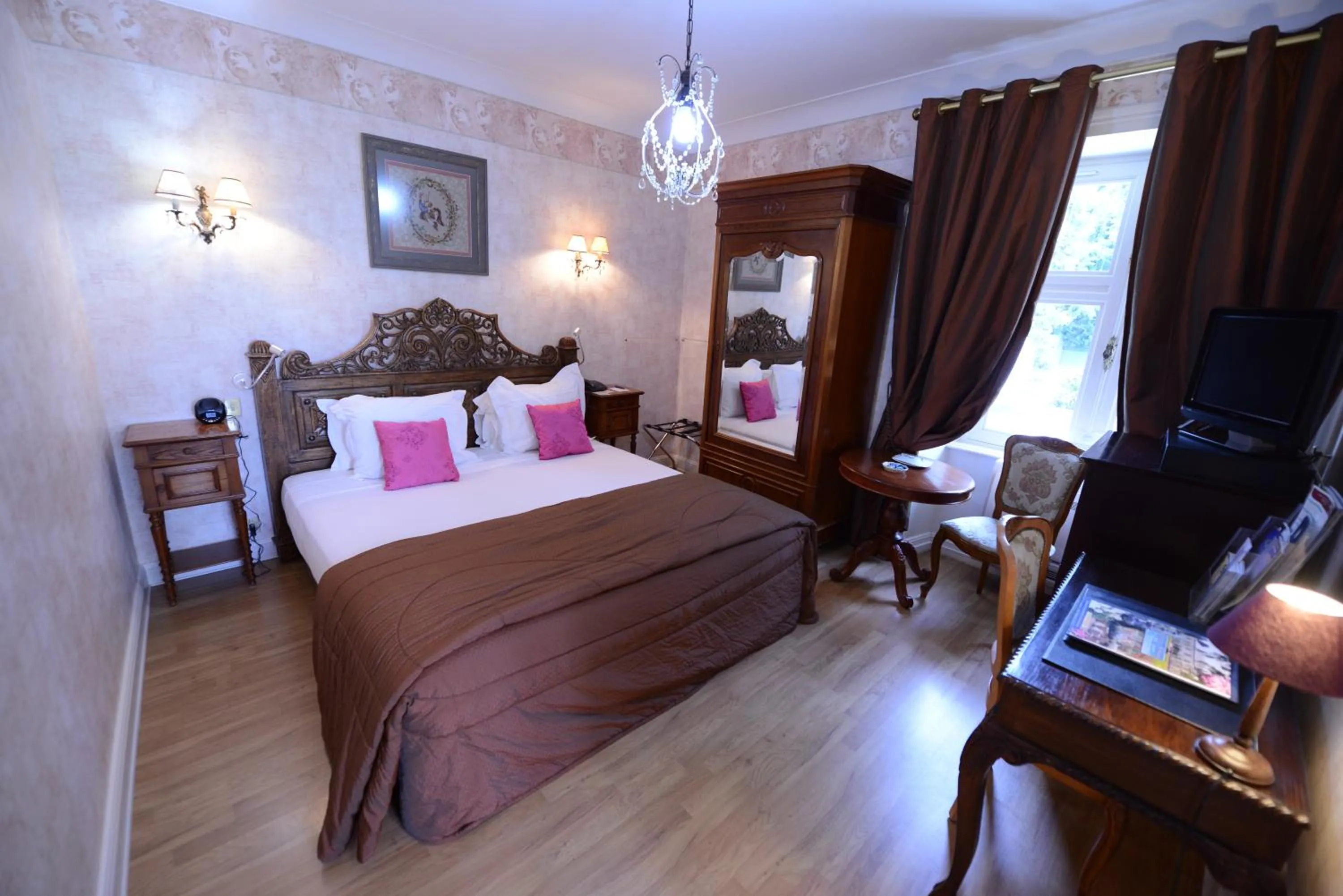 Bedroom, Bed in Chateau Du Boisniard