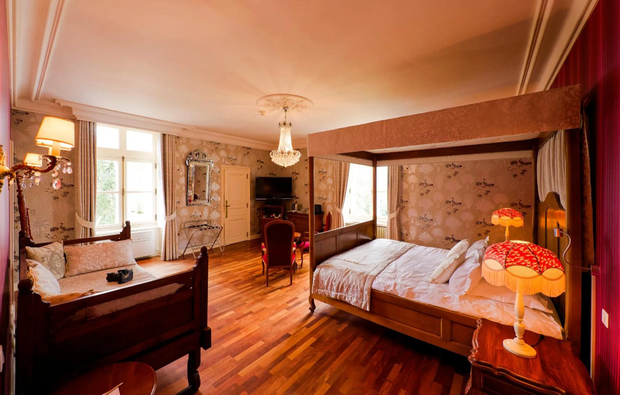 Bedroom, Bed in Chateau Du Boisniard