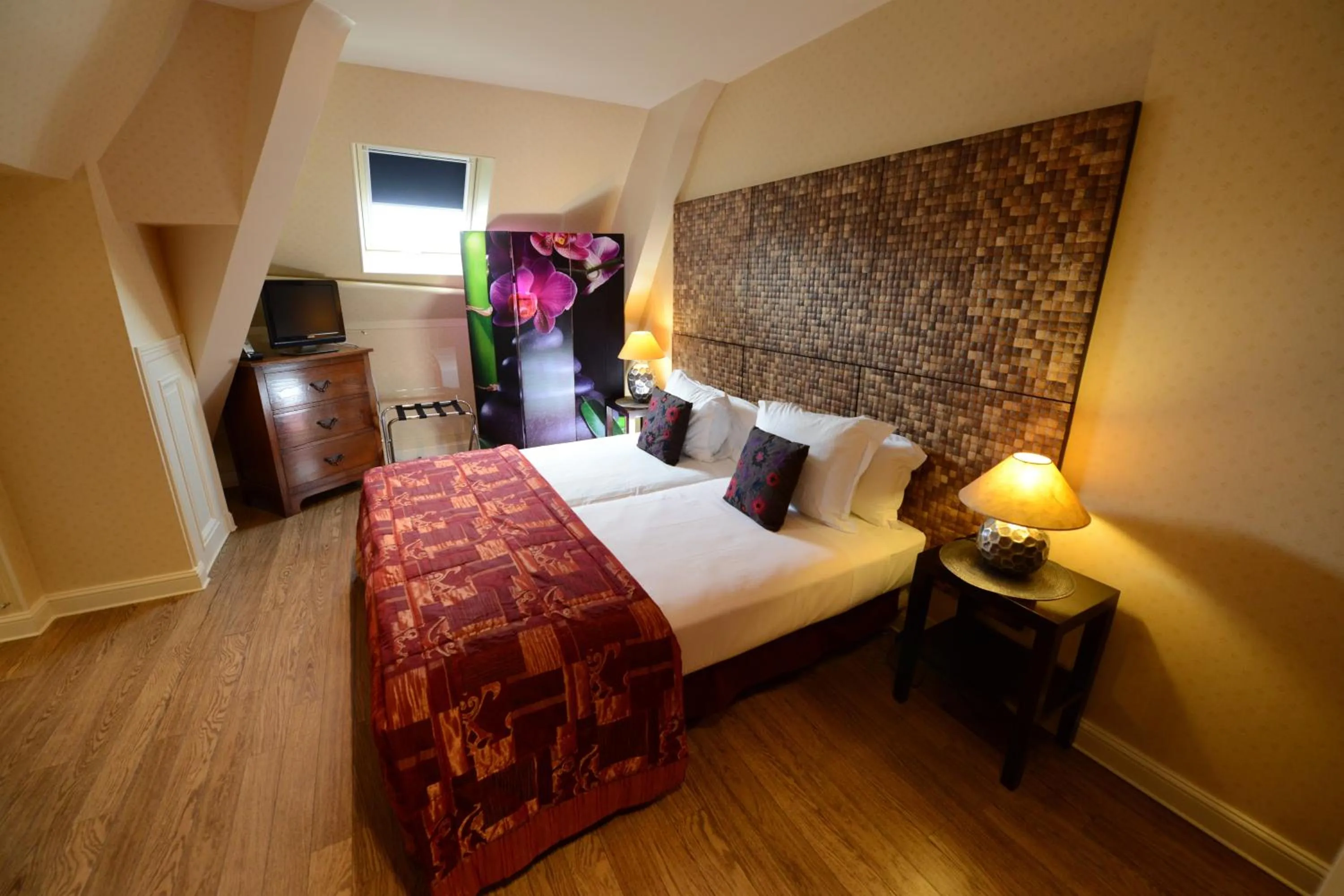 Bedroom, Bed in Chateau Du Boisniard