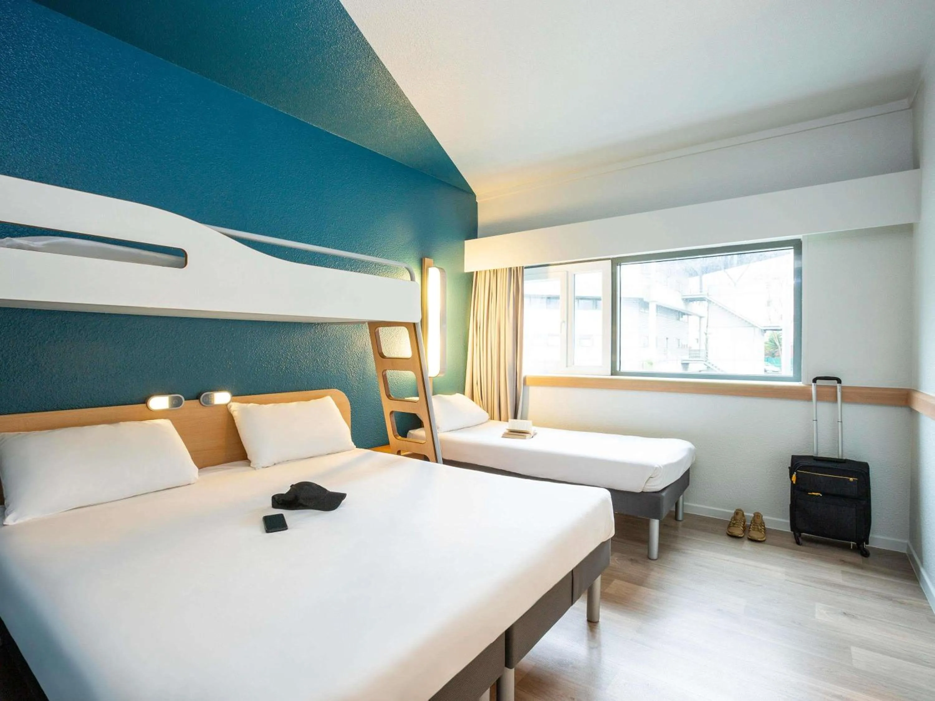 Bedroom, Bed in ibis budget Paris Porte de Pantin