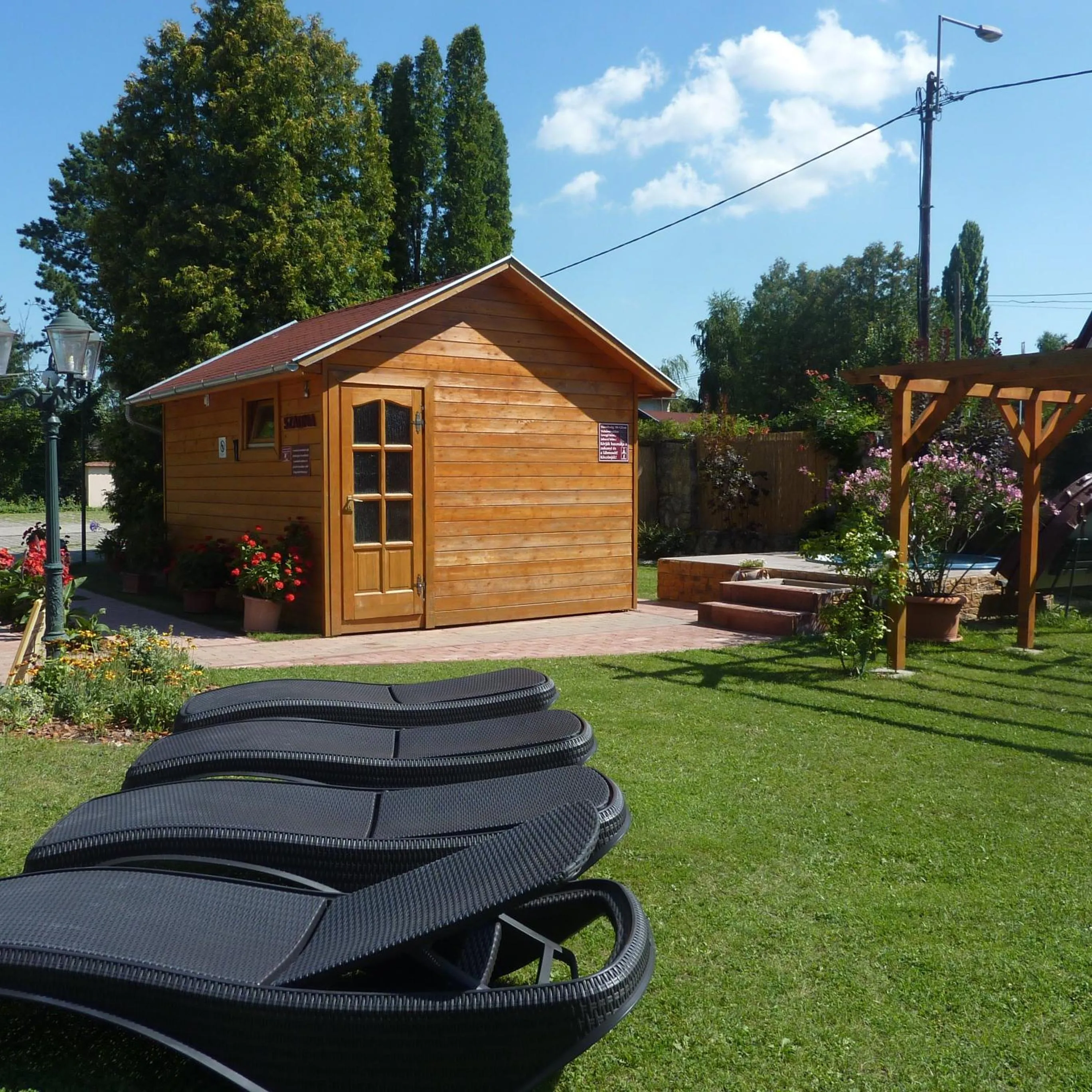 Hot Tub in Zsanett Hotel