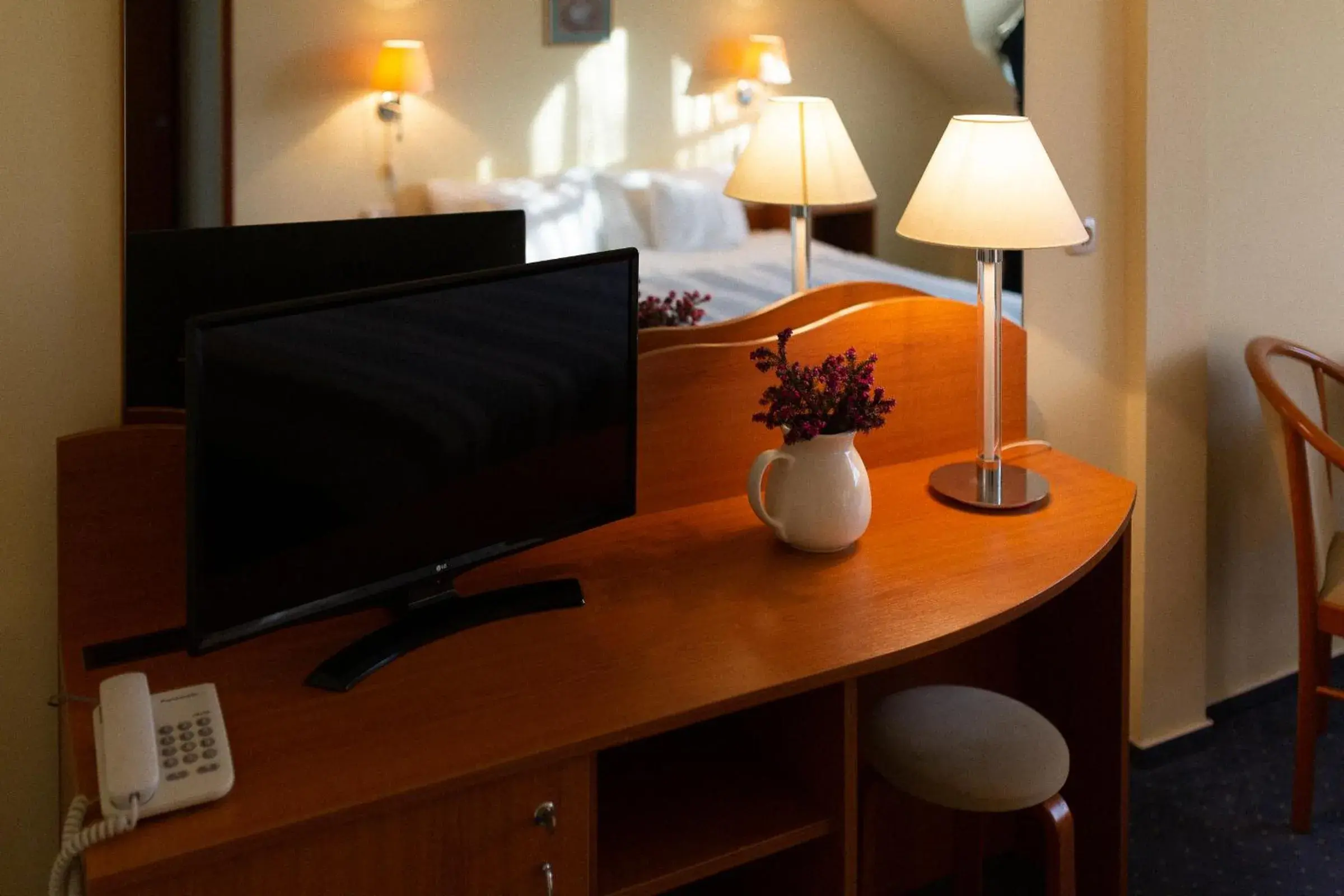 Double Room with Extra Bed in Zsanett Hotel Double Room with Extra Bed in Zsanett Hotel