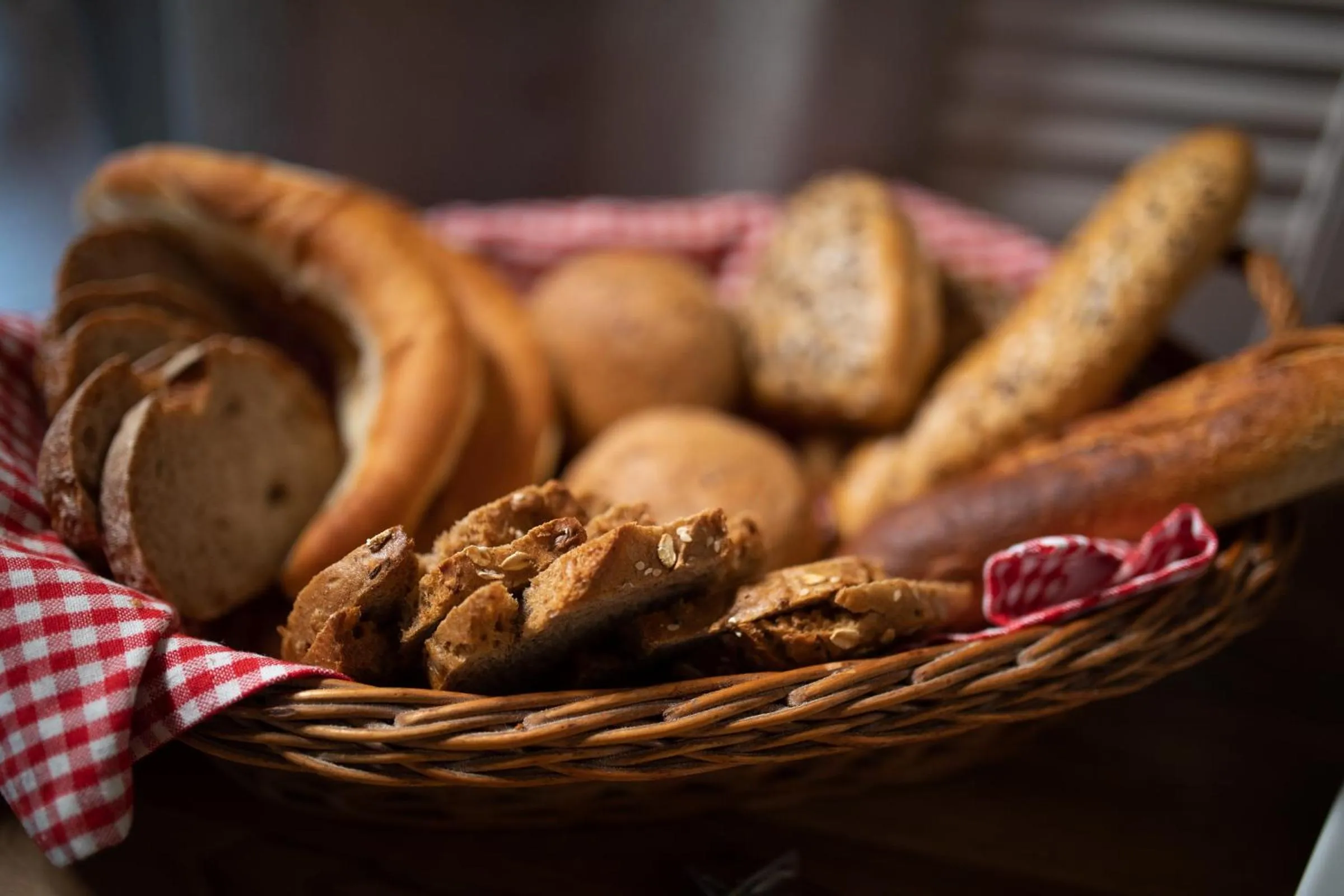 Food in Zsanett Hotel