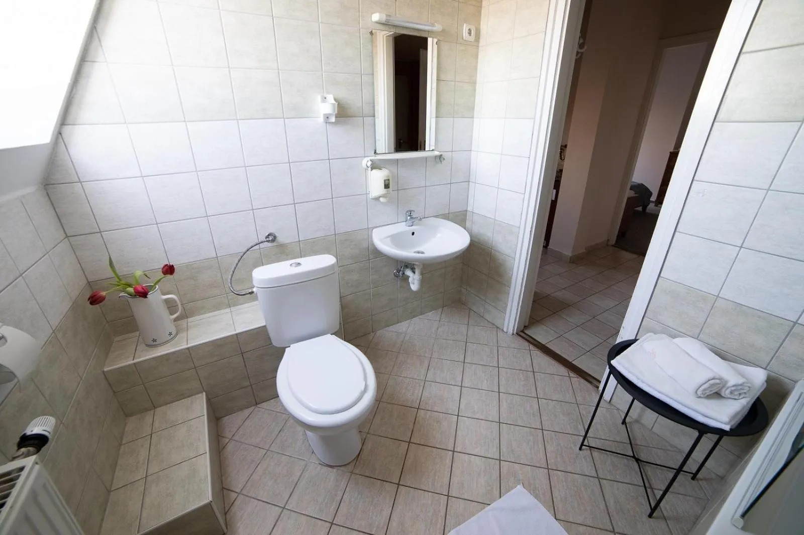 Bathroom in Zsanett Hotel