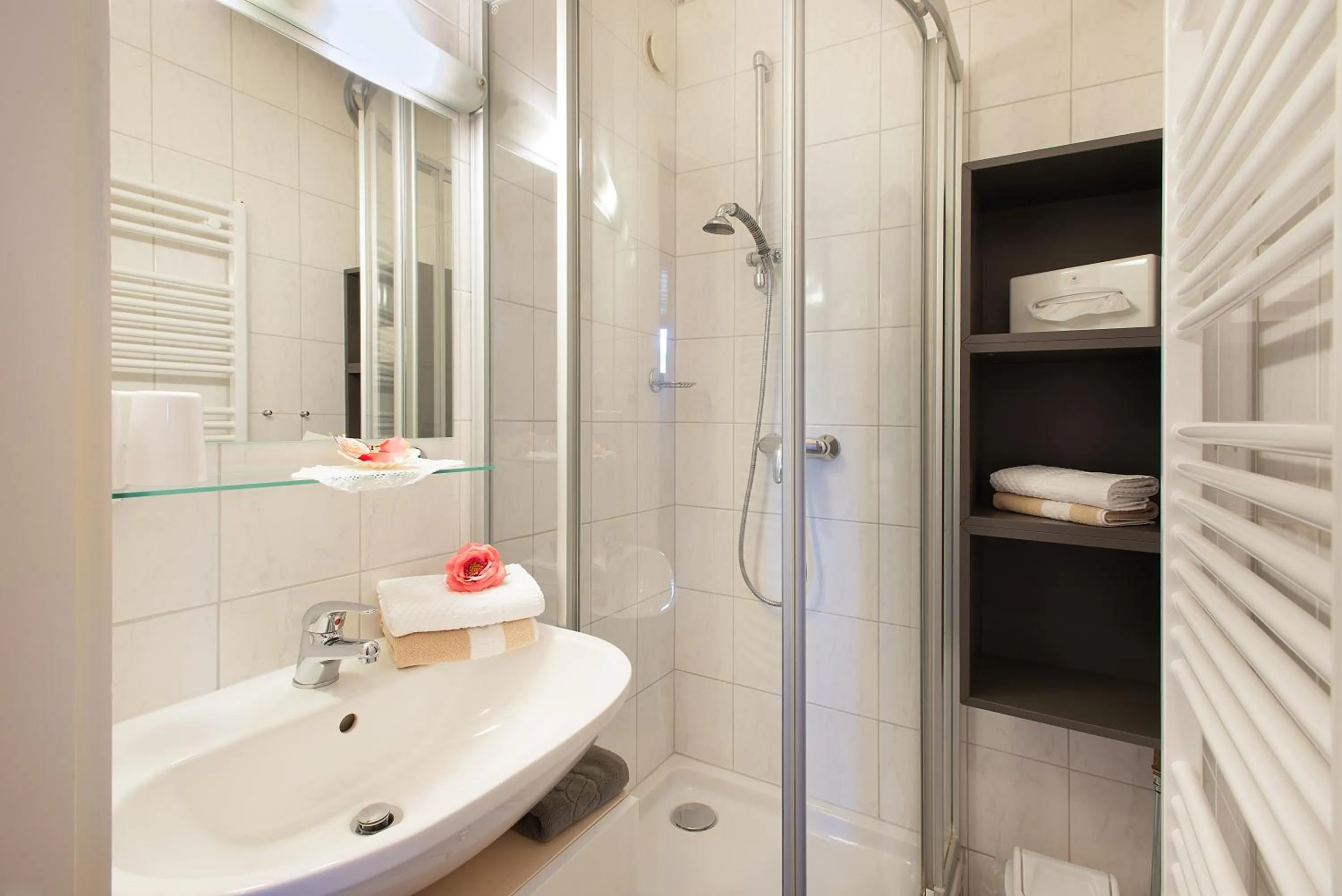 Shower in Haus Elisabeth, Appartements