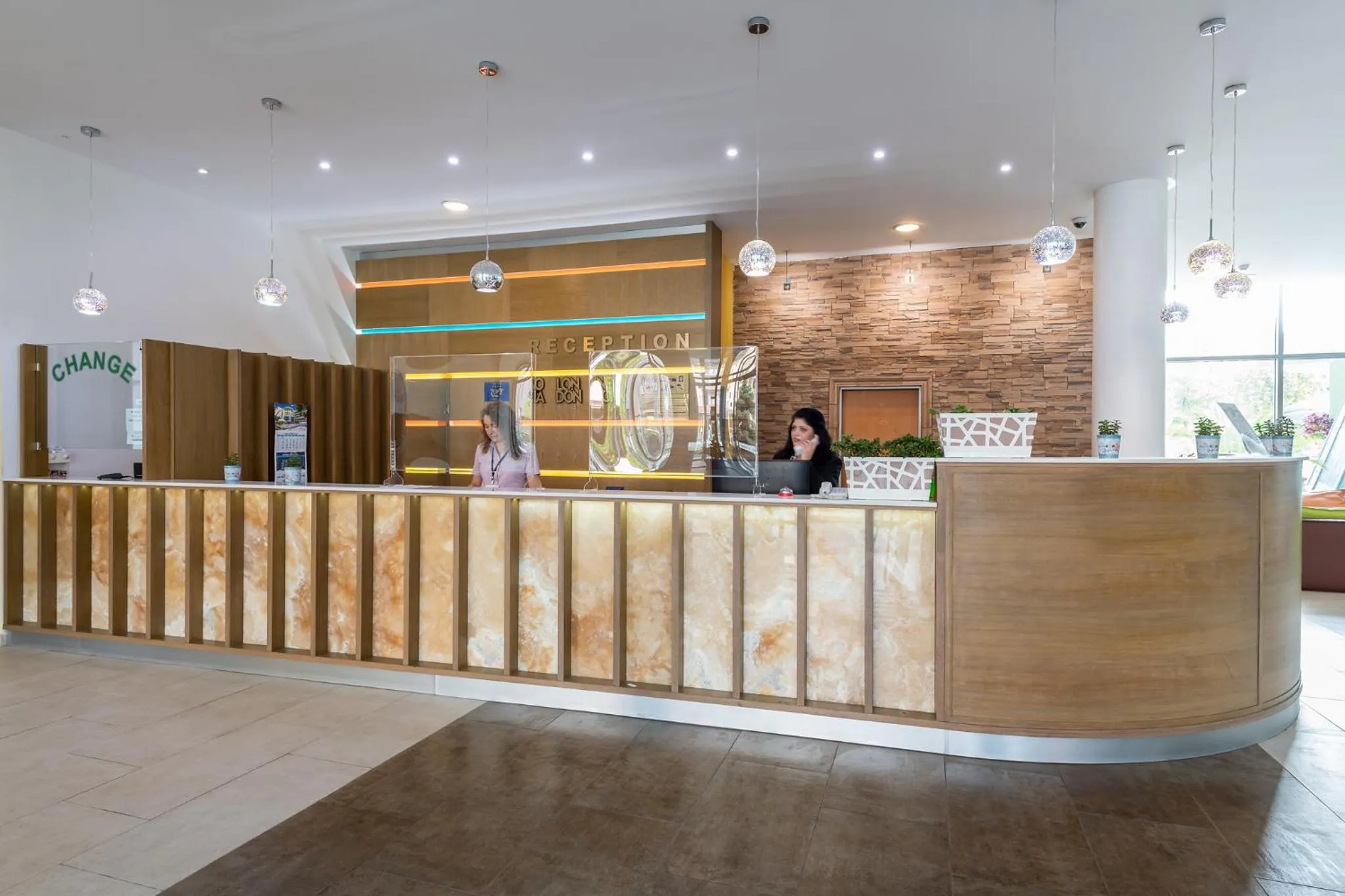 Lobby or reception in Ivana Palace Hotel - Free Parking