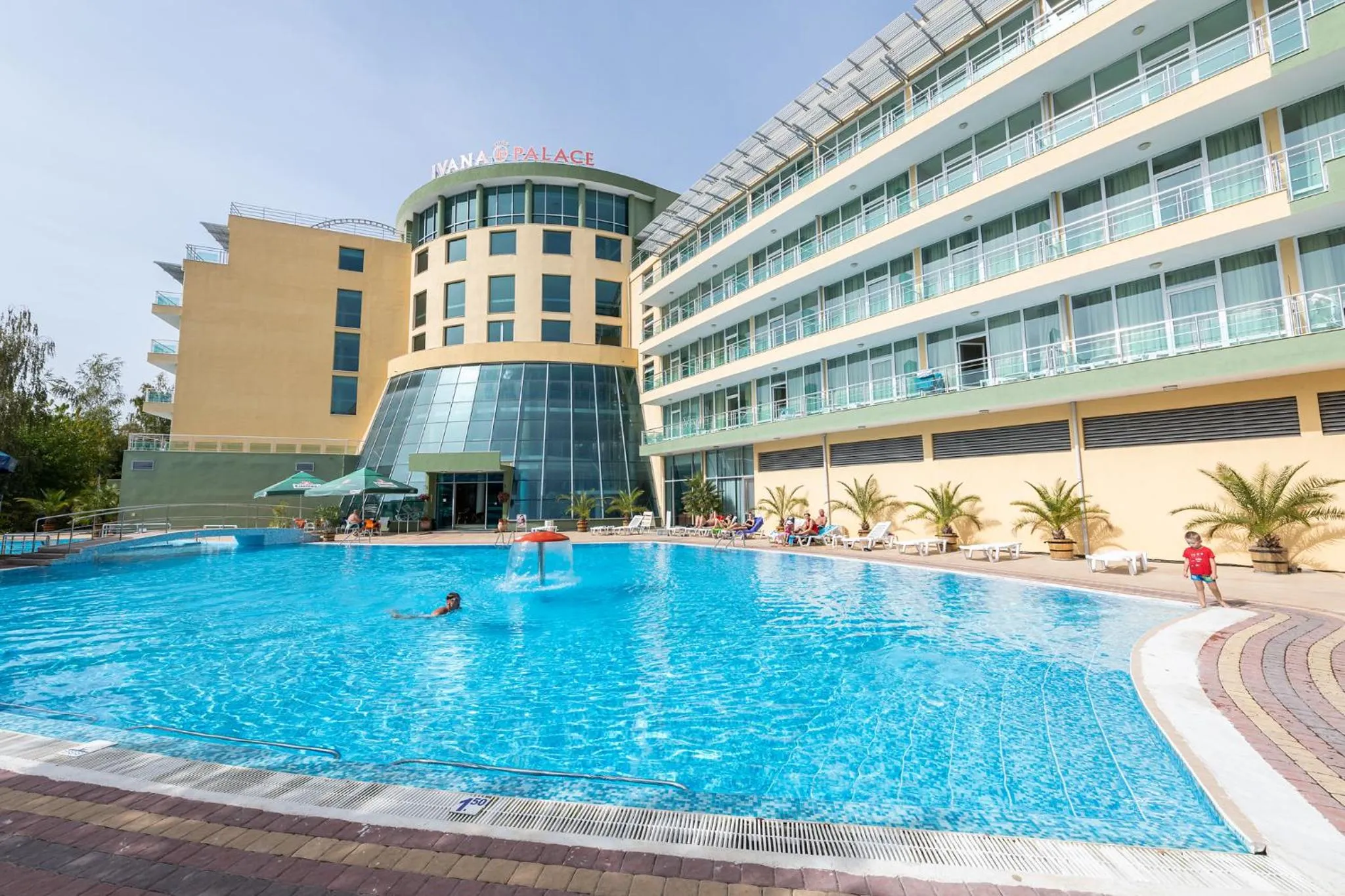 Ivana Palace Hotel - Free Parking