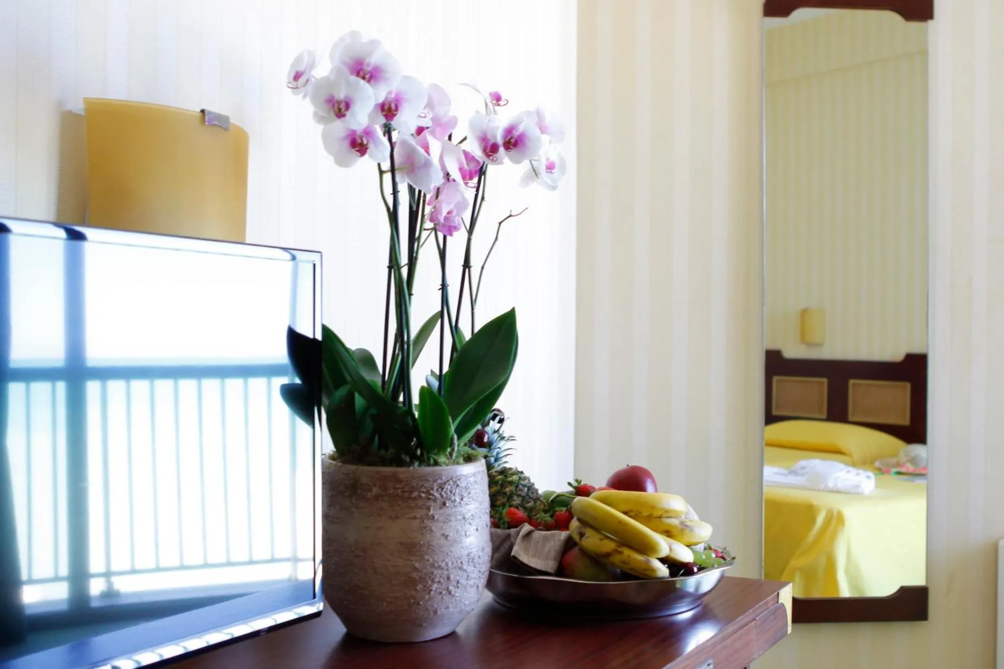 Photo of the whole room in Club Esse Mediterraneo